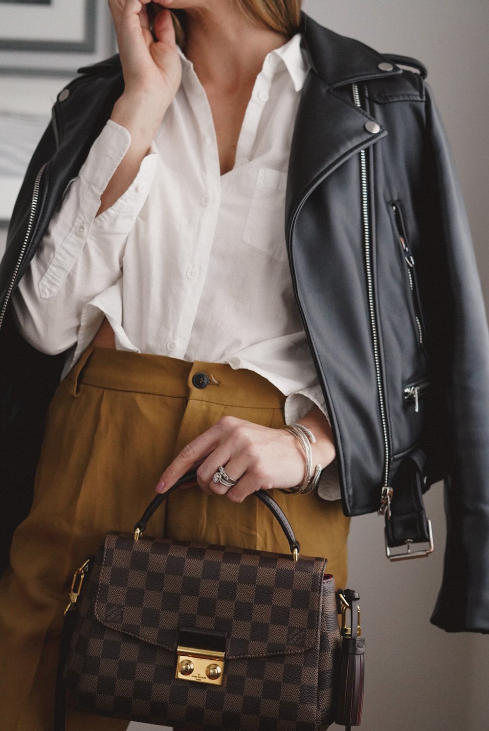  Jessica Ashley wearing white linen blouse, Zara leather jacket, Zara Pants with Louis Vuitton handbag | outfit details 