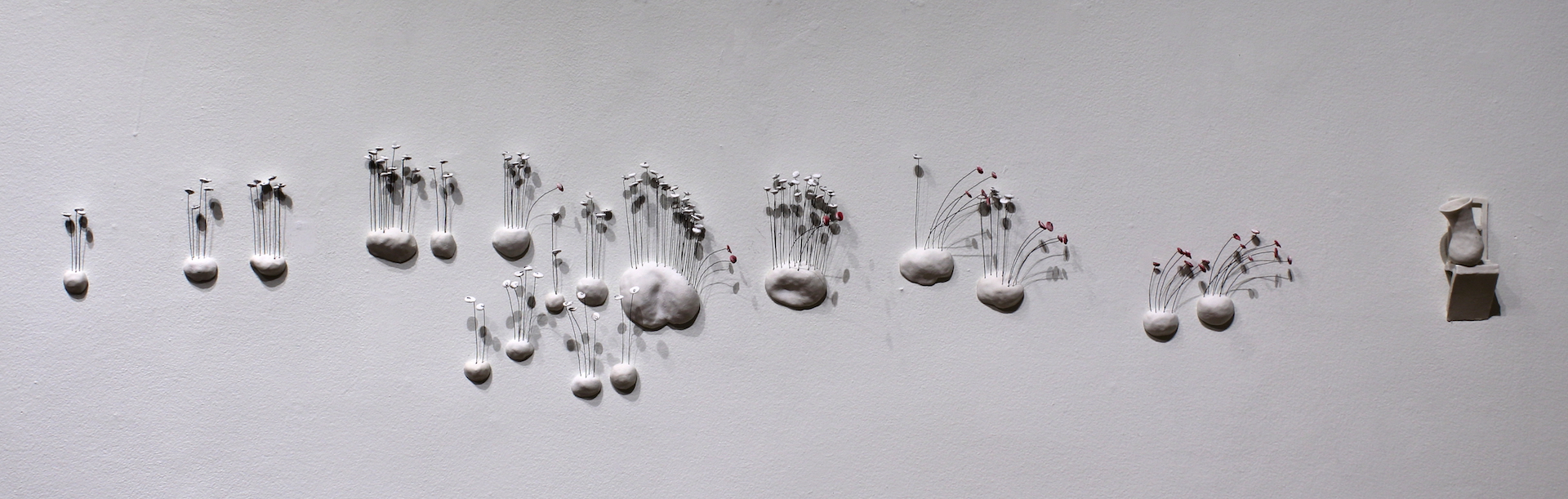 That moment Porcelain, wire, ink