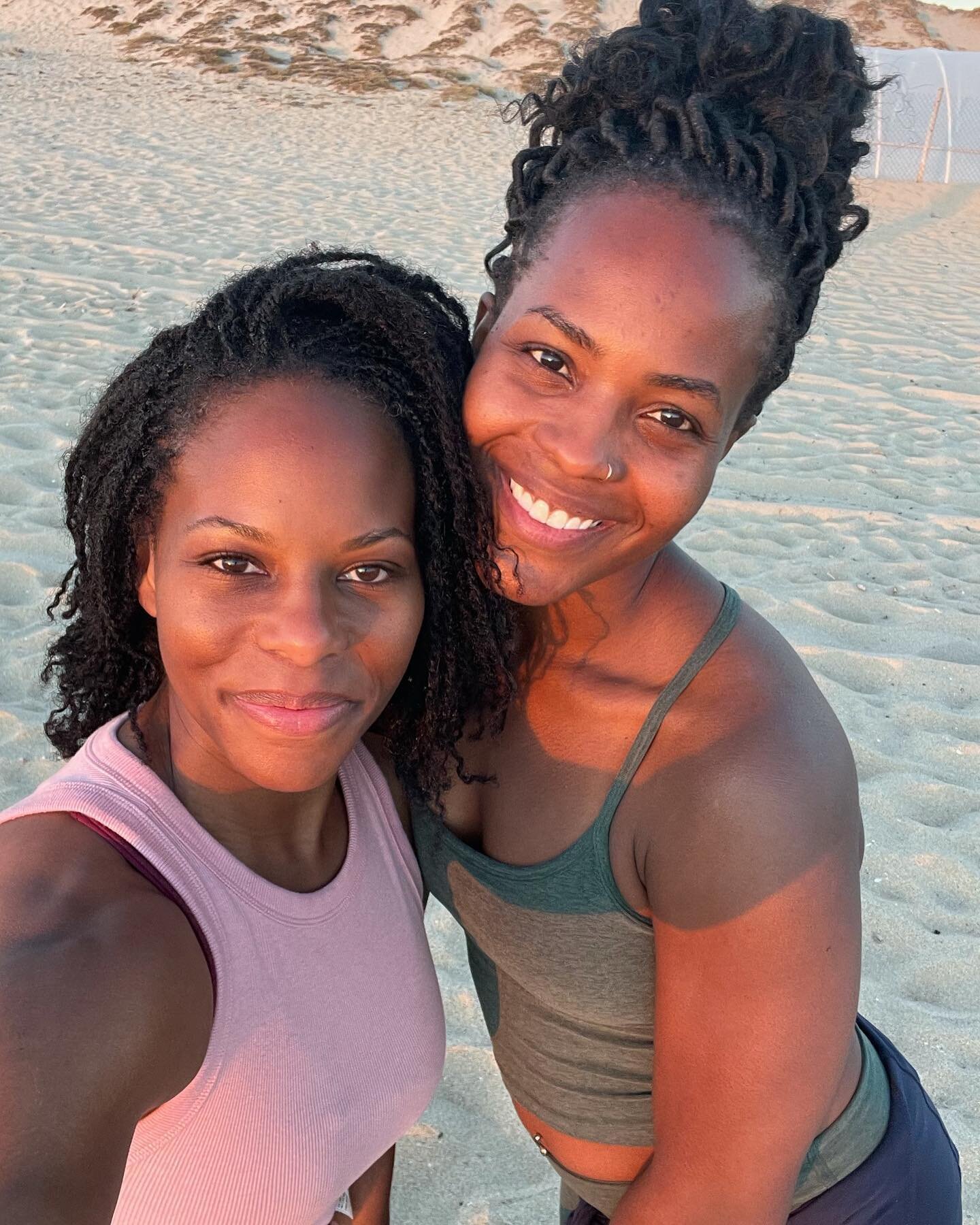 Do you know these beauties? You should!  Creative, vivid and heart-centered yoga teachers, Aisha Yusuf and Keisha Courtney ( @thedrivenyogi ). Thanks for sharing your love, laughter and yoga wisdom at my 7th yoga retreat to Mexico. You made it extra 