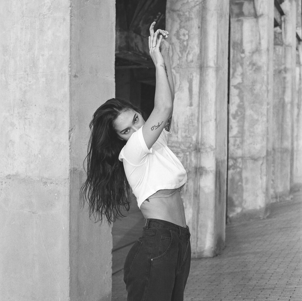 Susanna, West Bund, Shanghai, China, Ilford HP5 Plus