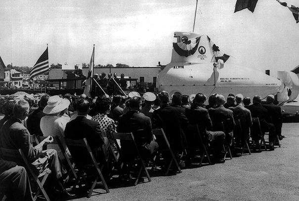  Baptême d’Alvin, 1964. Courtesy Woods Hole Oceanographic Institution.