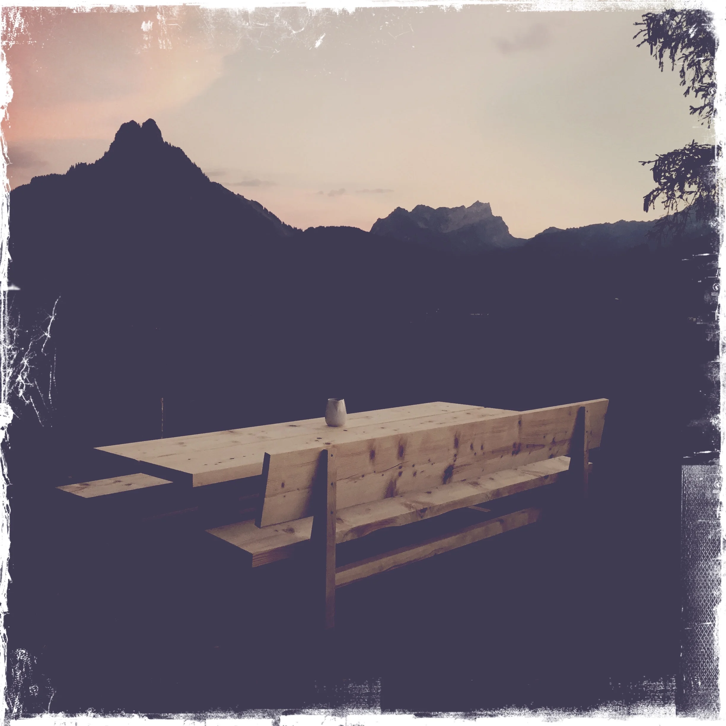 HipstamaticPhoto-555015987.865418.jpg