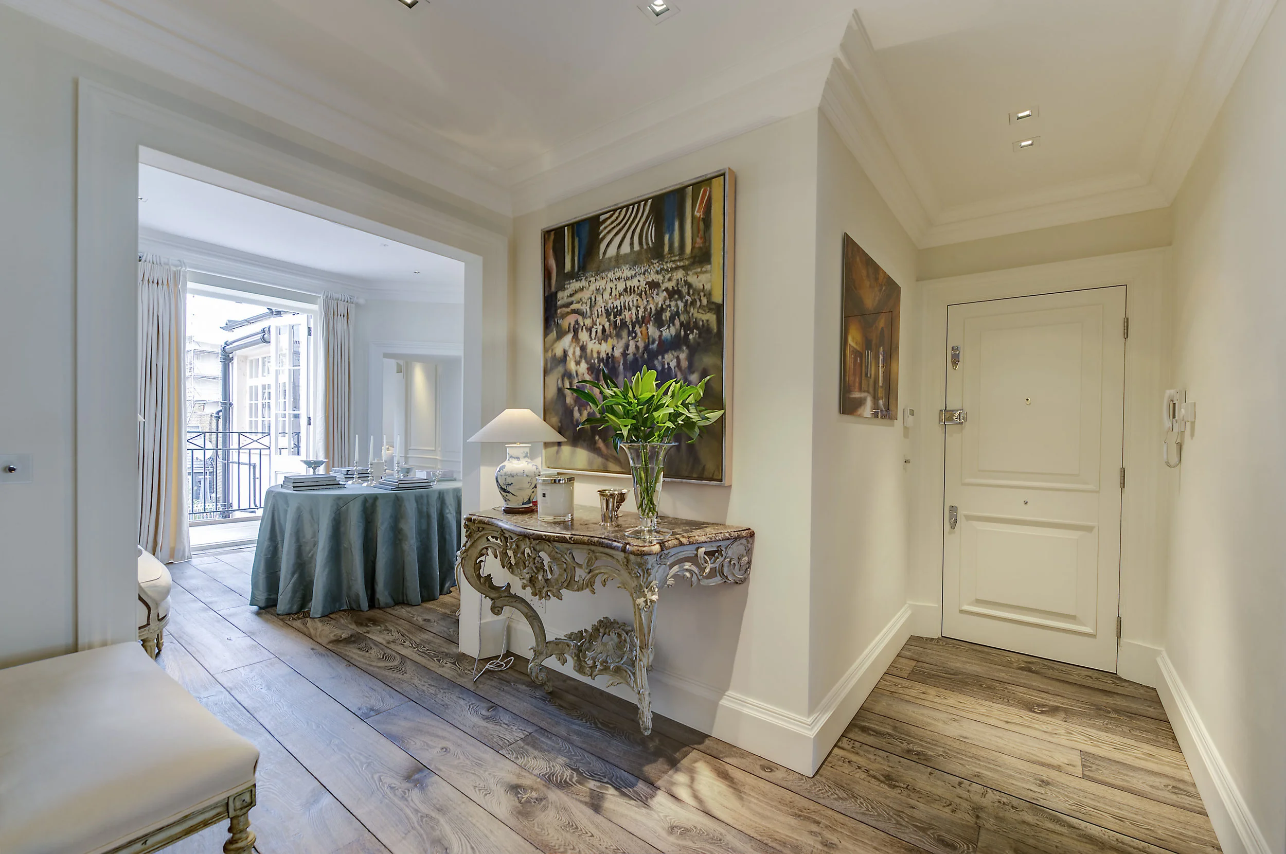 2 at 15 eaton place 365782 hall_RGB.jpg