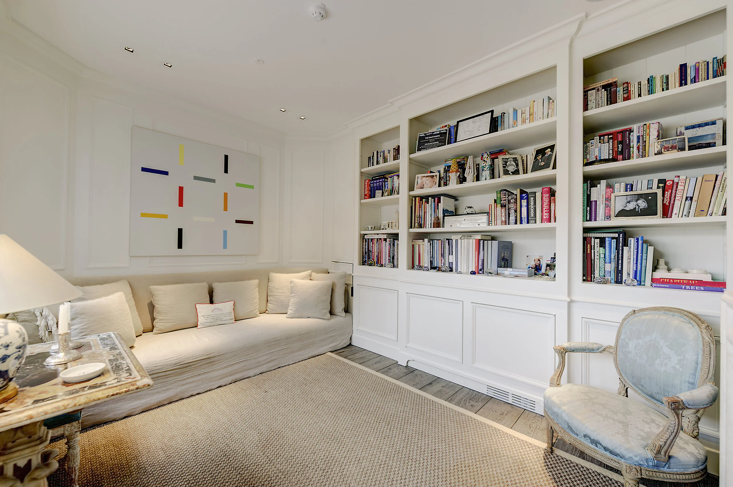 2 at 15 eaton place 365782 tvroom2_RGB.jpg