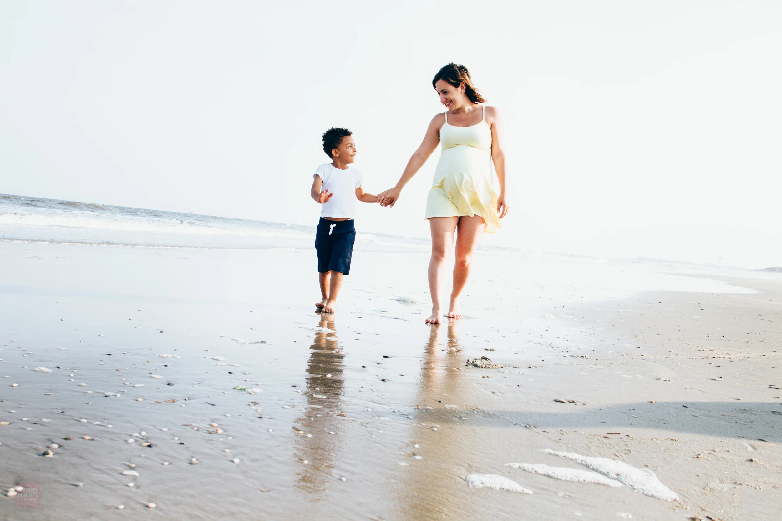 Colleen_FamilyBeach-16.jpg