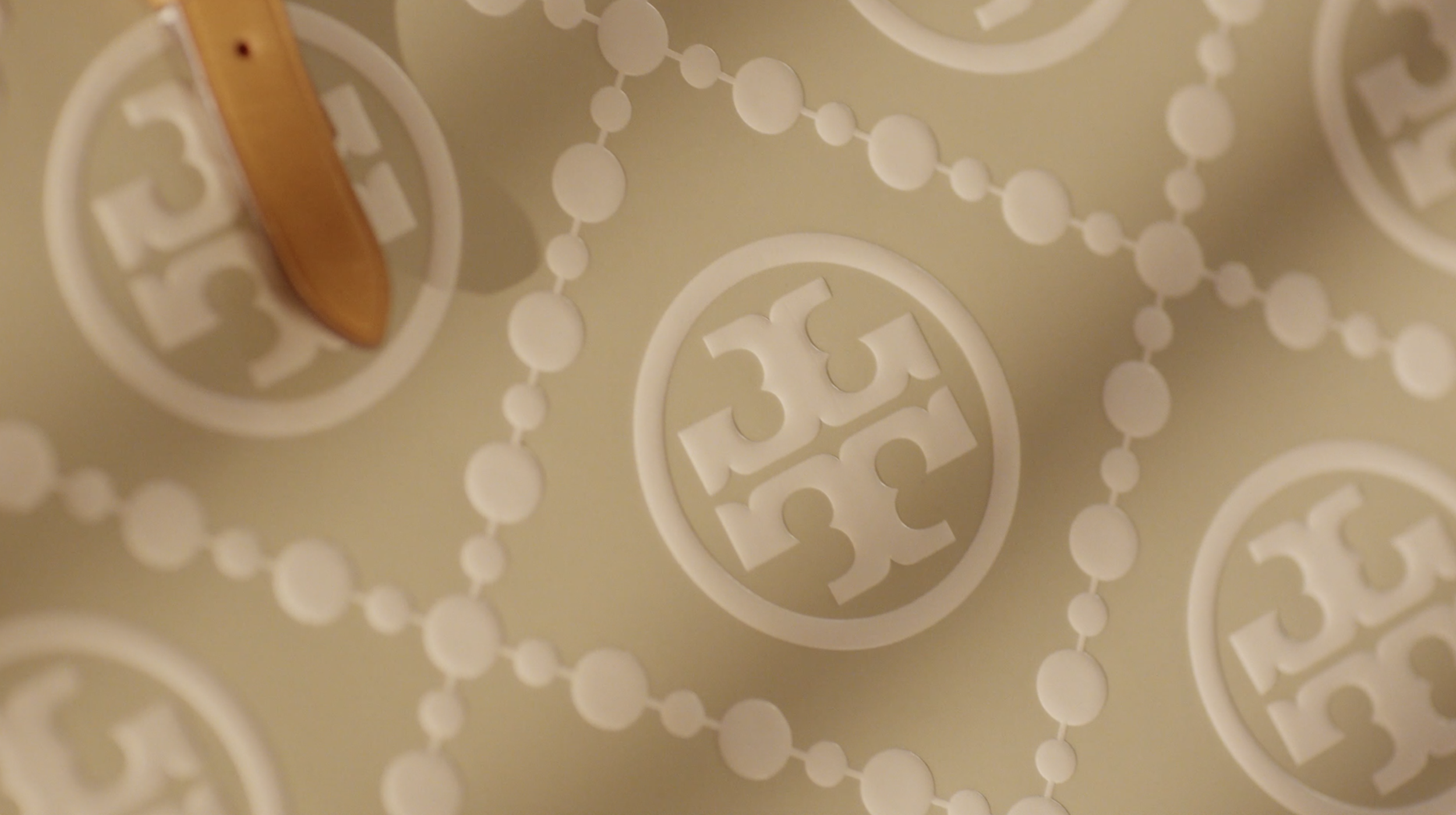 TORYBURCH4.png