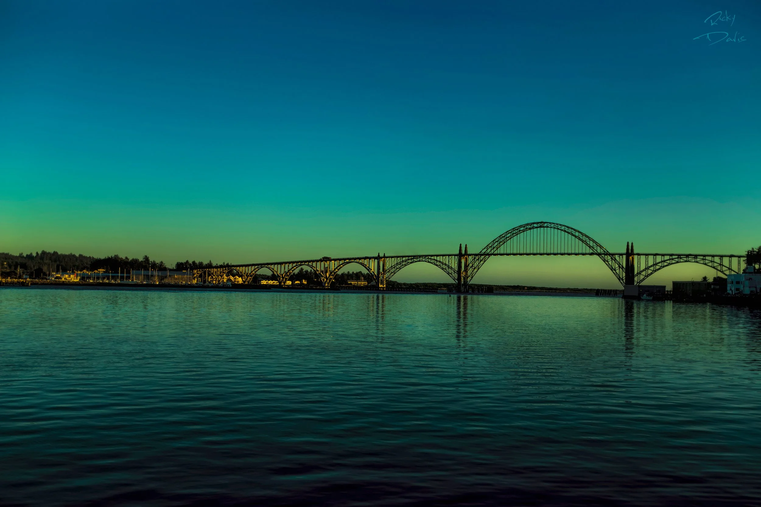 Yaquina Bay Bridge - Newport, Oregon
Photographer Ricky Davis of TRD Photography