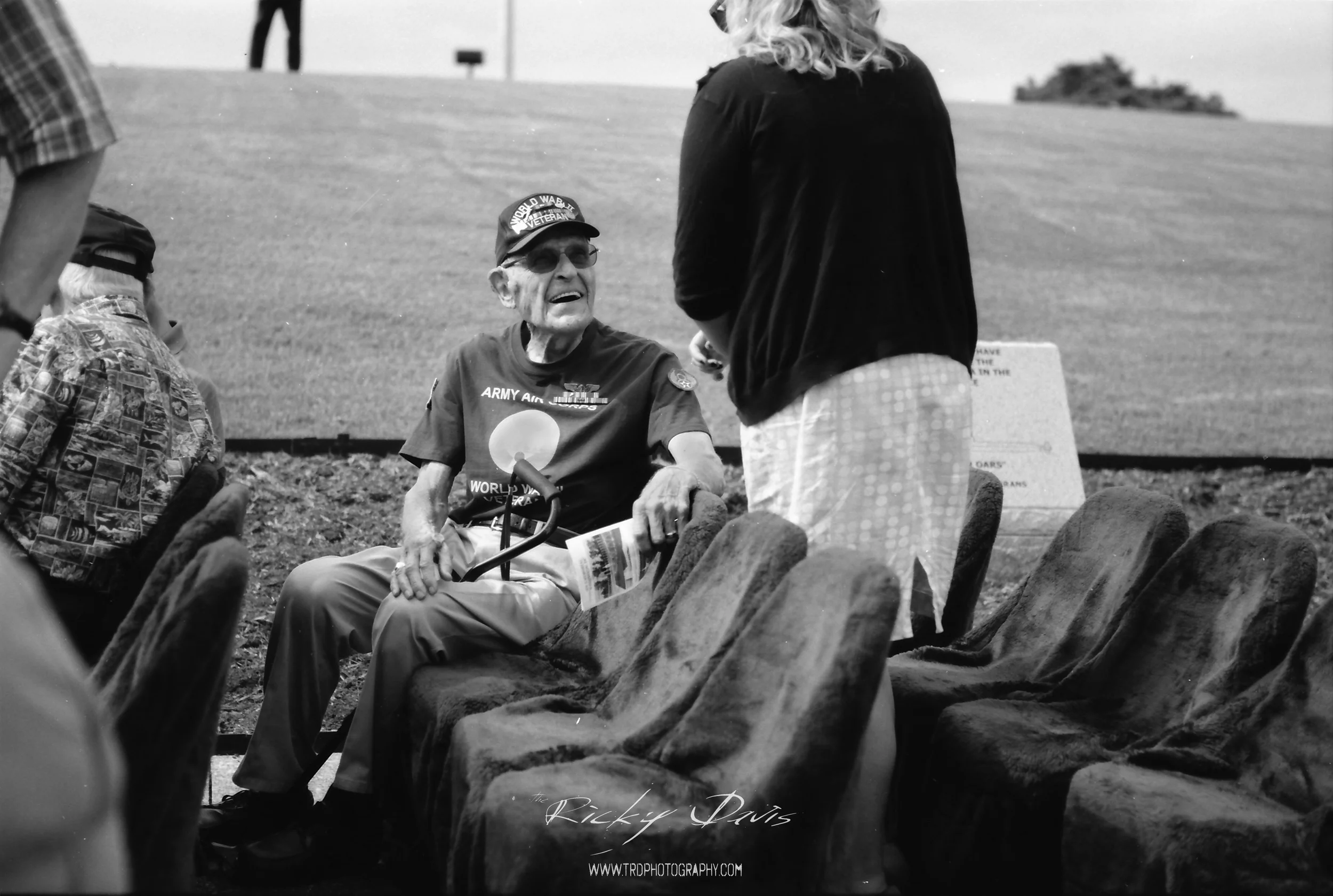 V-J Day Ceremony - Photographer Ricky Davis of TRD Photography - Film - Tmax100