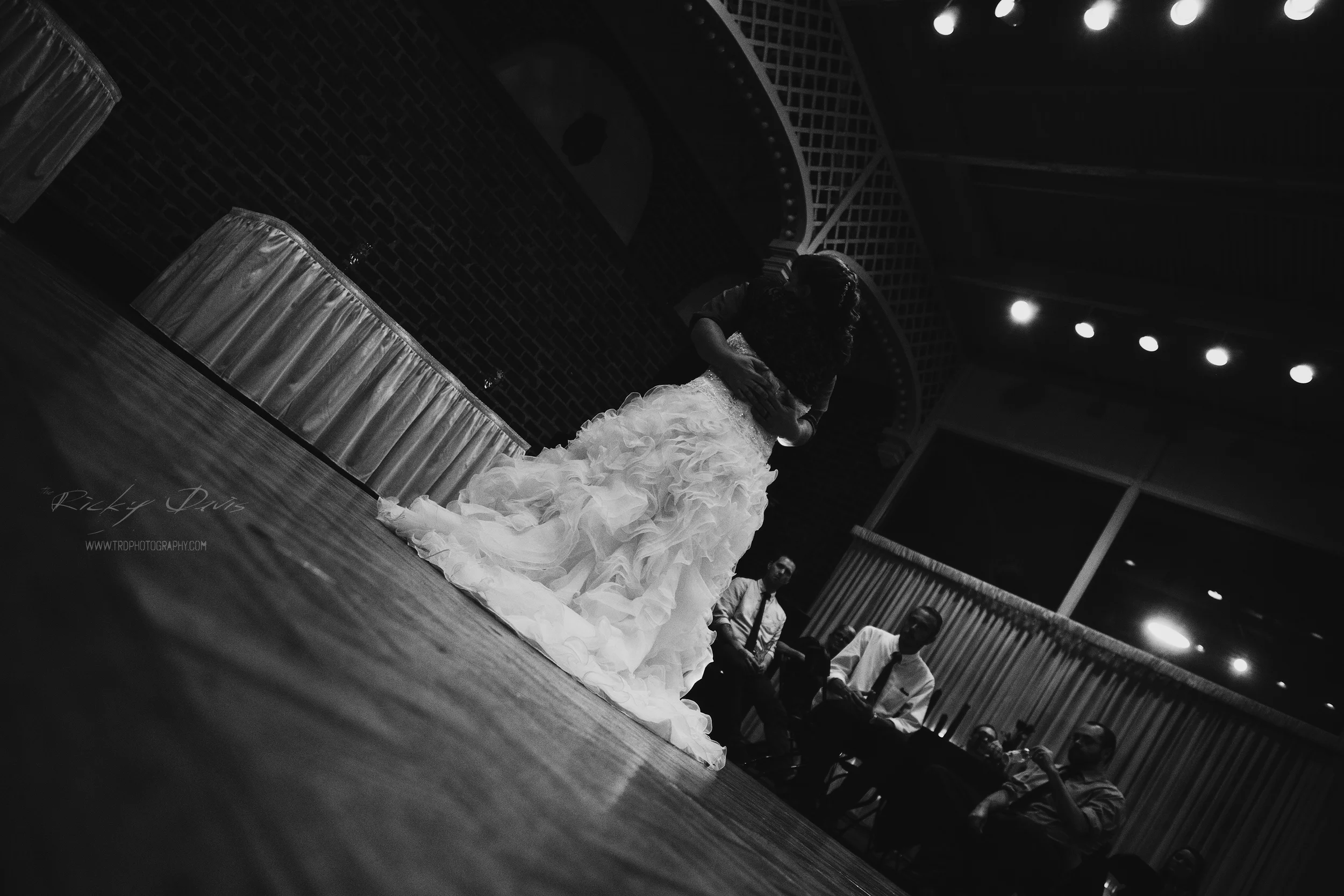 Chattanooga Choo-Choo Wedding - Mary & Dean - TRD Photography