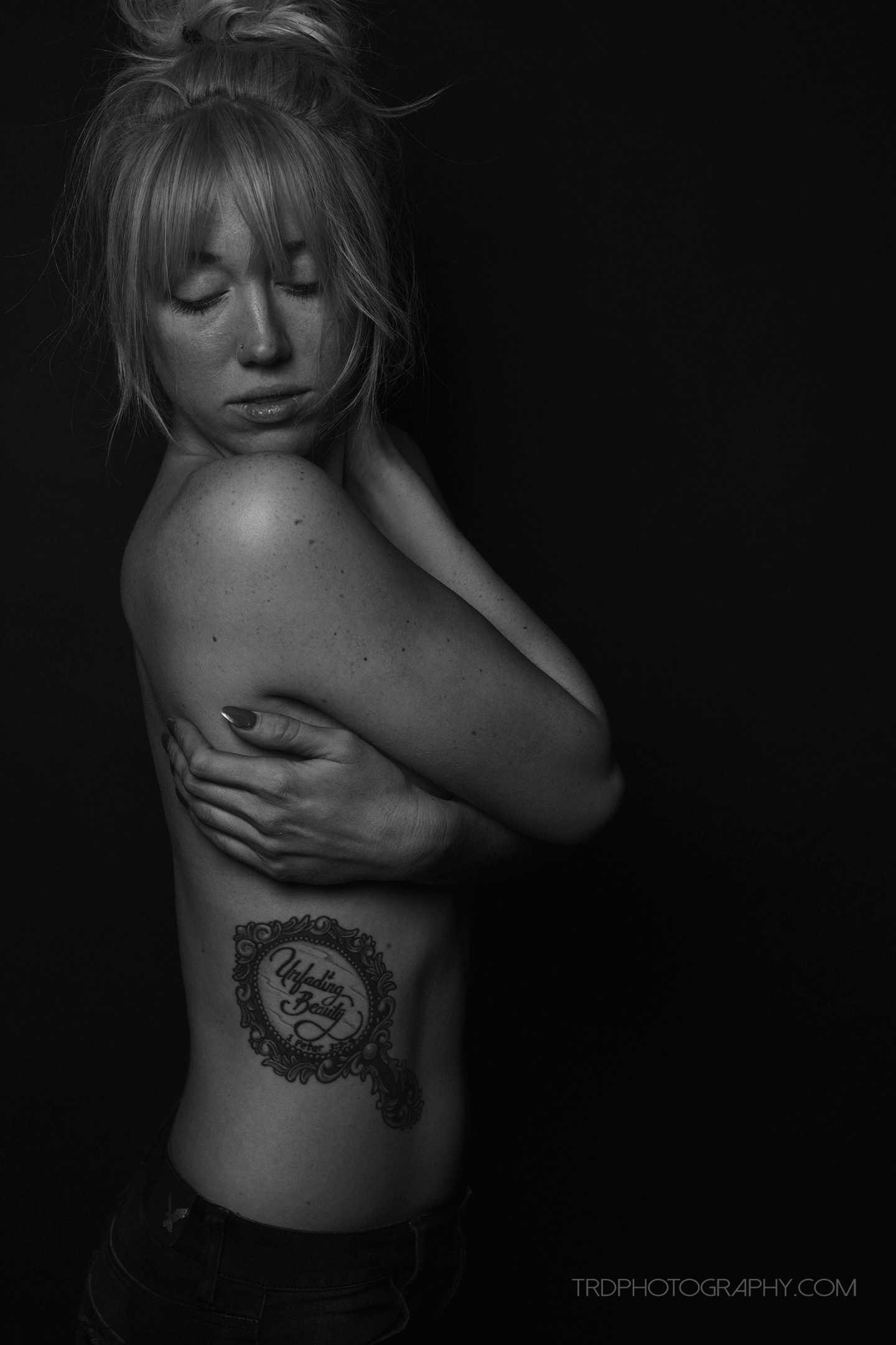 RAW No Makeup/No Photoshop Session with Brittney Berlin - TRD Photography