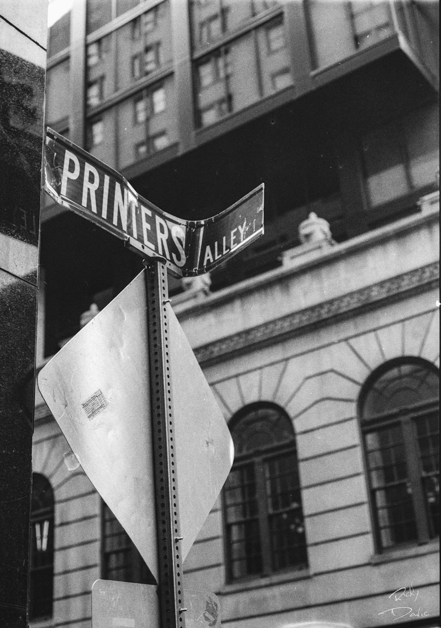 Printers Alley Street Sign - Nashville, Tennessee
Kodak Tri X Film Photography 
Photographer Ricky Davis of TRD Photography