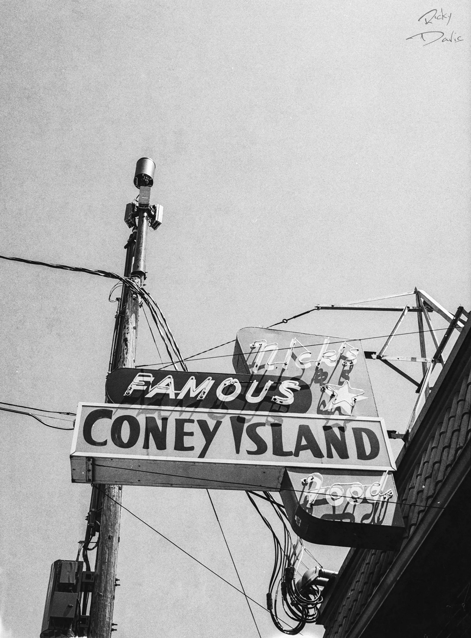 Famous Coney Island Neon Sign - Portland, Oregon
Kodak Tri X Film Photography
Photographer Ricky Davis of TRD Photography
