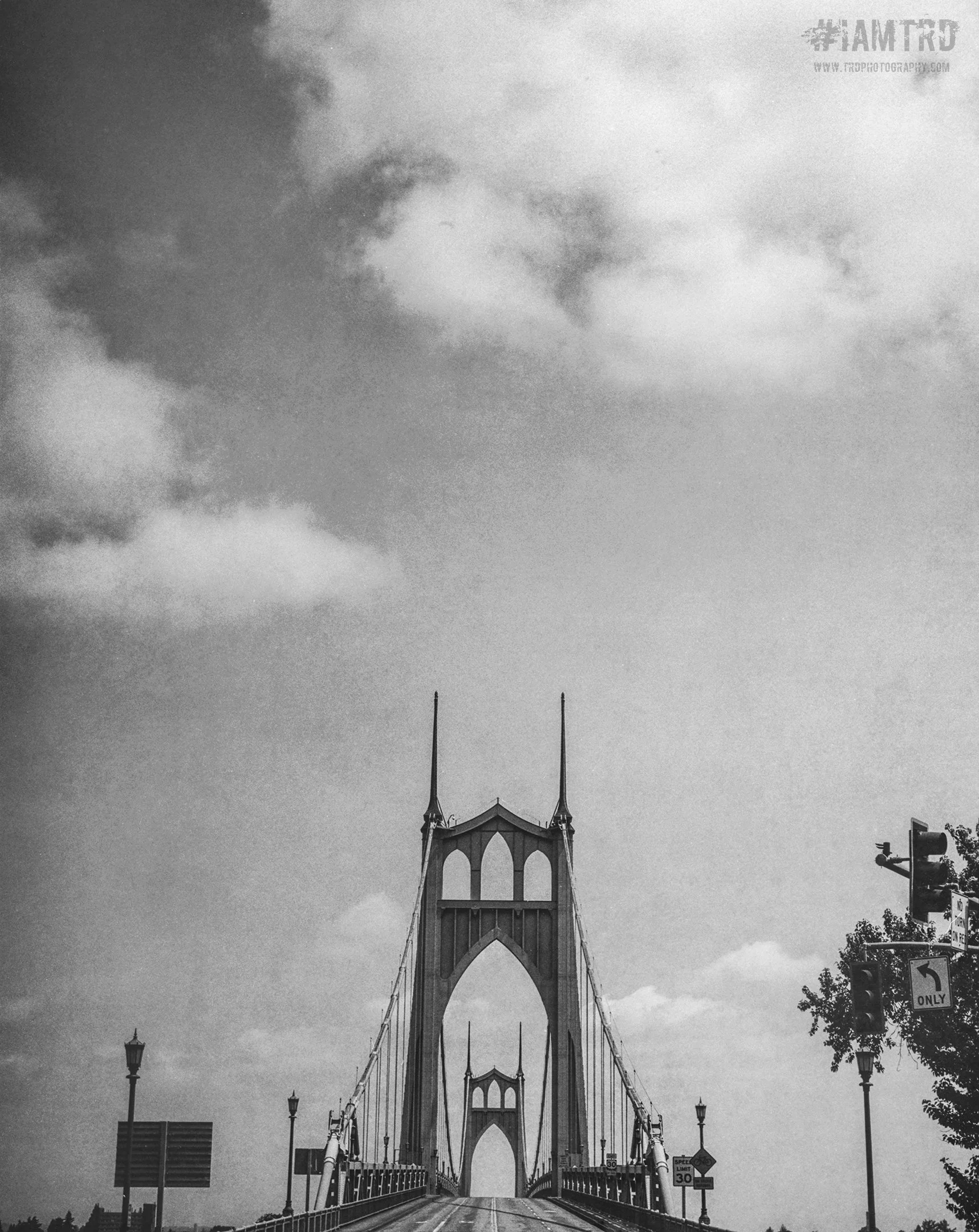 St John's Bridge - Portland, Oregon 
Kodak Tri X Film Photography
Photographer Ricky Davis of TRD Photography
