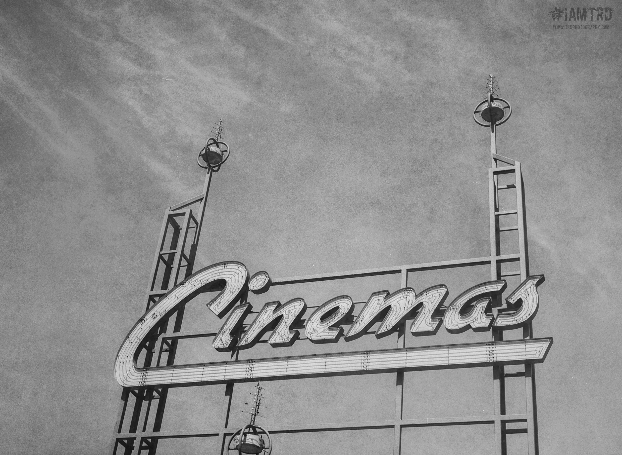 Cinema's Sign - Oak Grove 8 Cinema - Portland, Oregon 
Kodak Tri X Film Photography
Photographer Ricky Davis of TRD Photography
