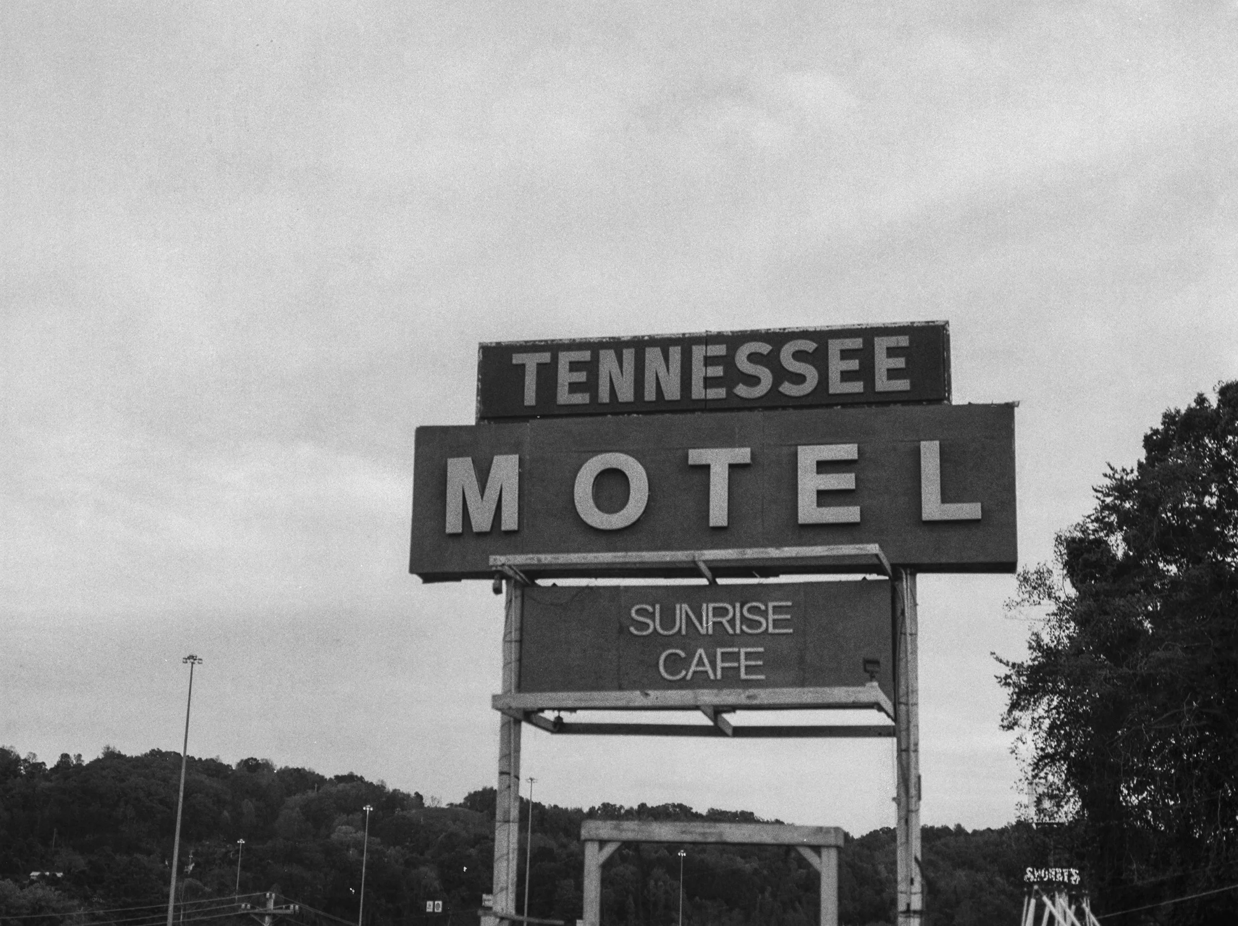 Tennessee Motel - Caryville, TN
Kodak Tri X Film
Photographer Ricky Davis of Documenting America with TRD Photography