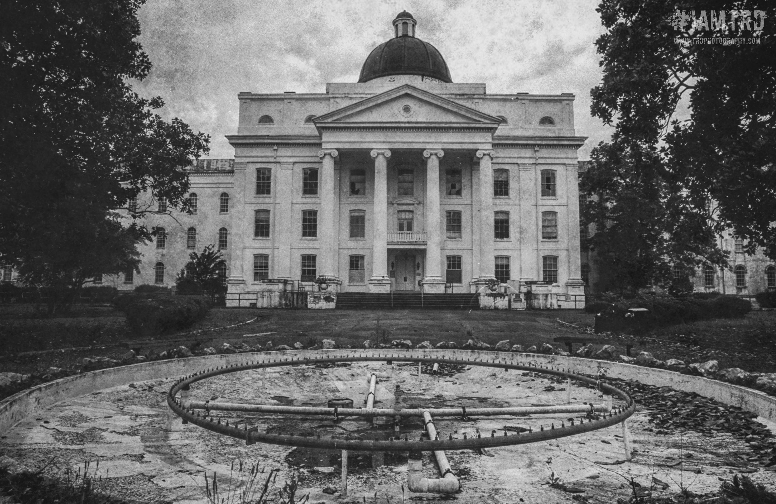 The Powell Building - Central State Hospital - Milledgeville, Georgia 
Kodak Tri X Film Photography 
Photographer Ricky Davis of TRD Photography
