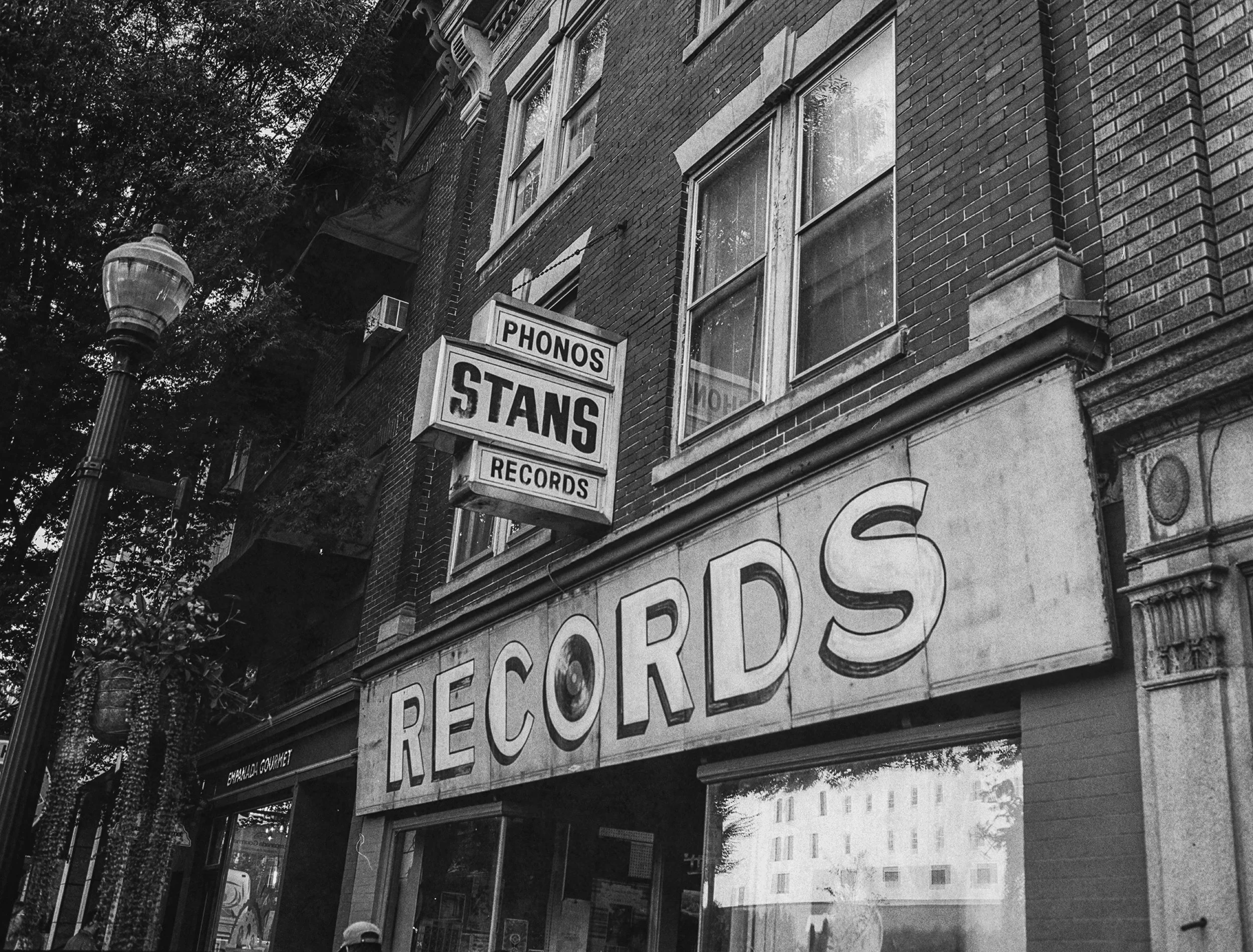 stans record store lancaster pennsylvania, throwback record store, record store photography, vinyl record stores, nostalgic record store, black and white photography, lancaster pa, trd photography, ricky davis
