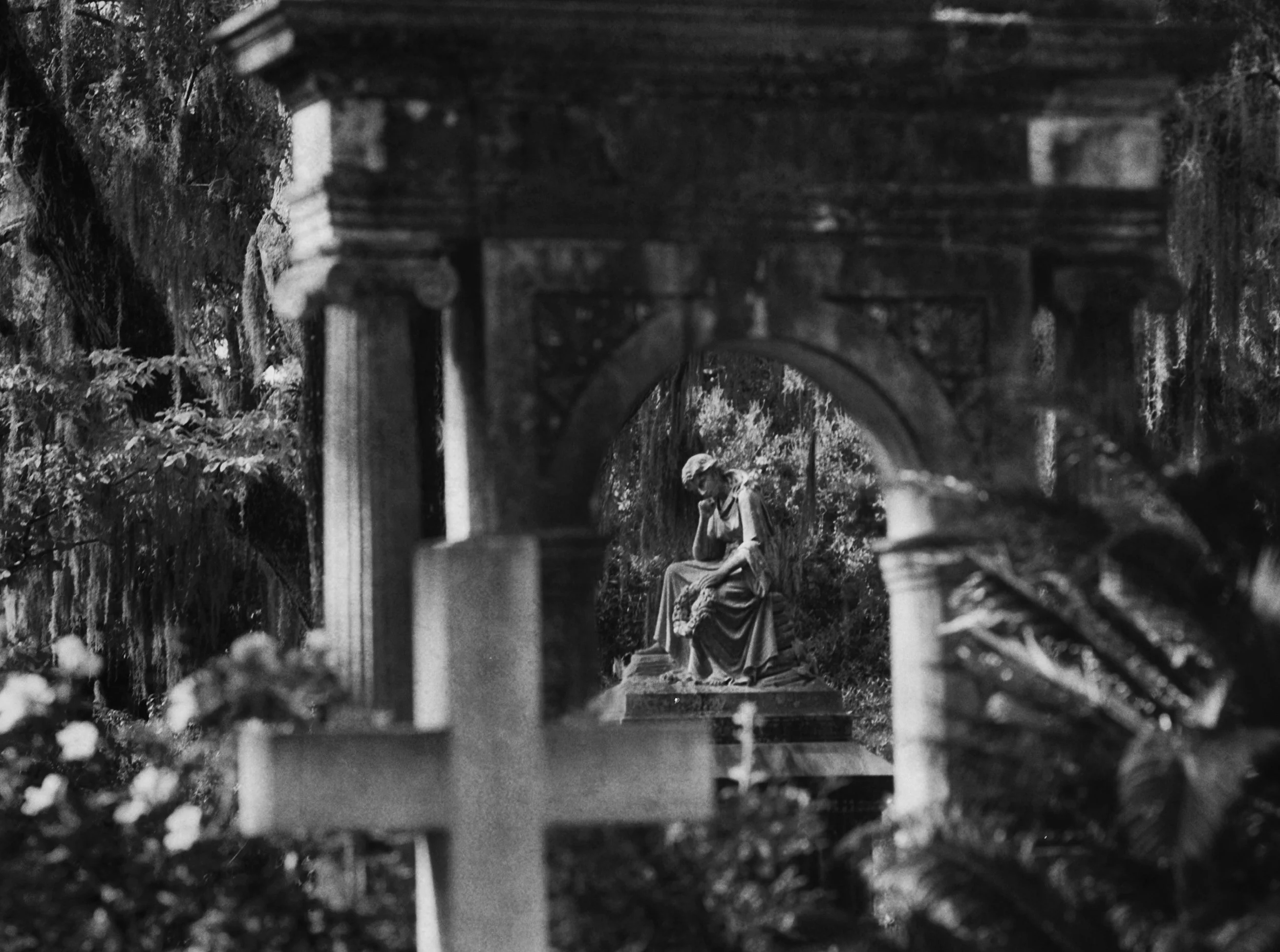 bonaventure cemetery in savannah georgia, historic cemetery photography, cemetery photography, black and white cemetery photography, trd photography