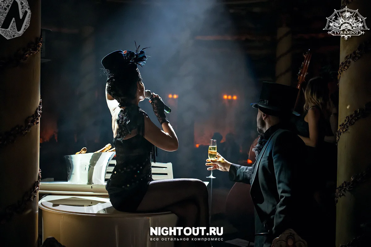 fotootchet-cabaret-turandot-mila-raketa-re-noir-orchestra-22-maya-2015-nightout-moskva-8.jpg