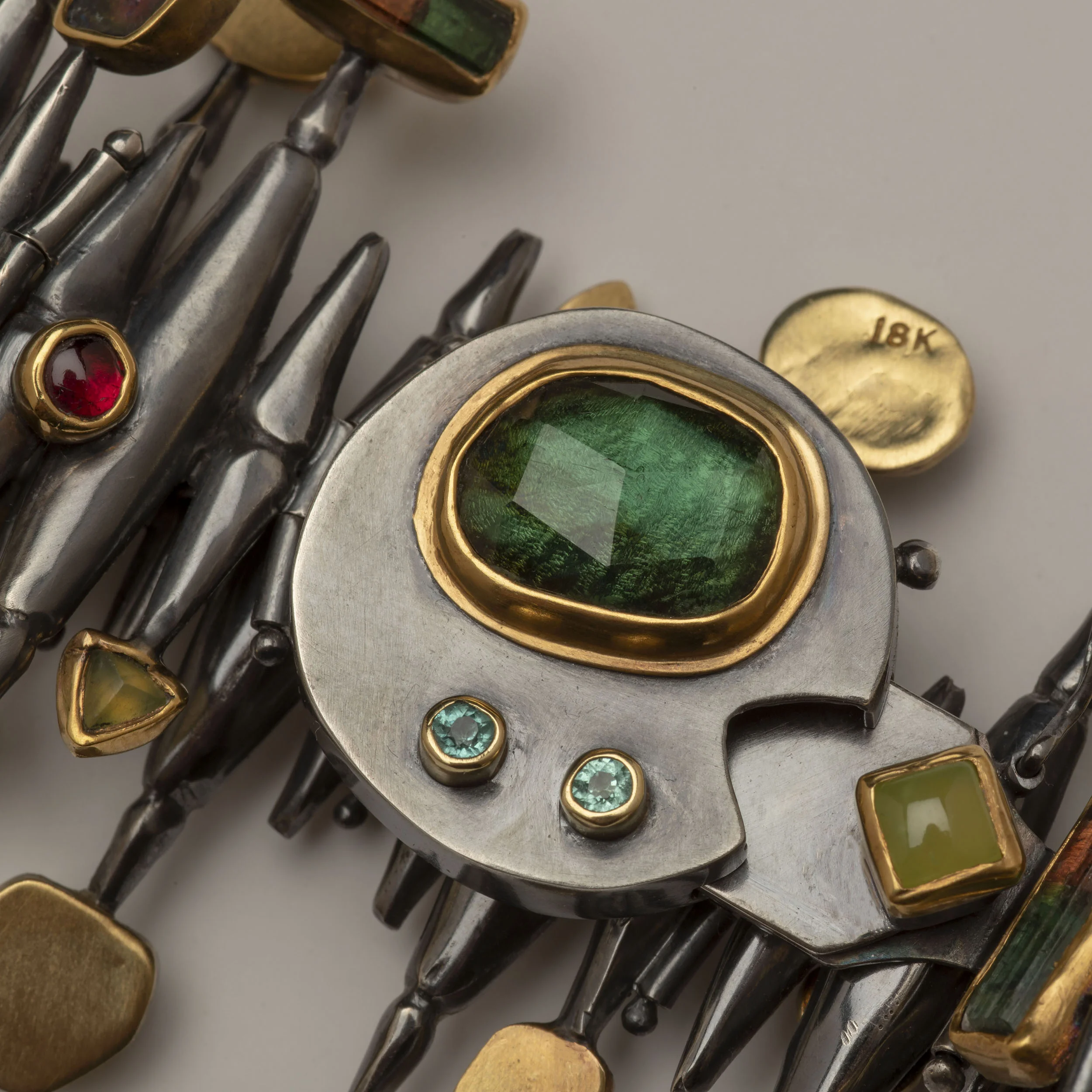 clasp_2400.jpg