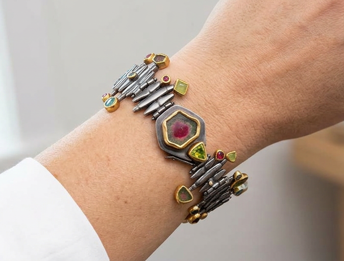 braclet_wrist.png