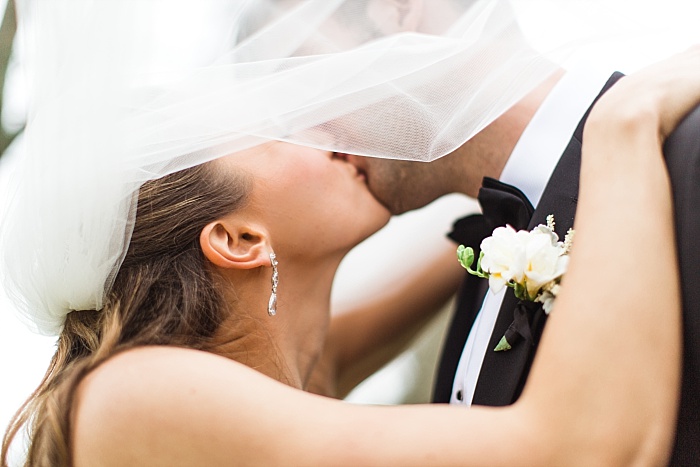 SarahSidwellPhotography_brideandgroomsfirstlookatMintSpringsFarminNolensvilleTennessee_Nashvilleweddingphotographer_0382.jpeg