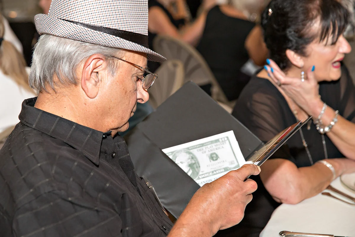 Snyder Entertainment 01 128.jpg