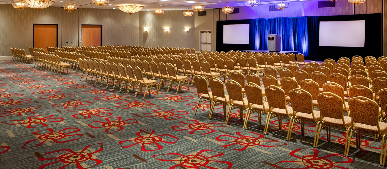 DT_ballroom01_17_1280x560_FitToBoxSmallDimension_LowerCenter.jpg