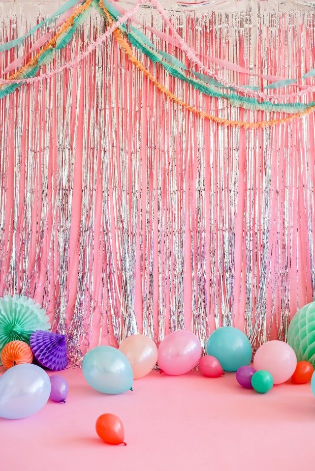 168faf2658770296a43e3dca82a1cd1b--diy-bachelorette-party-bachelorette-photo-backdrop.jpg