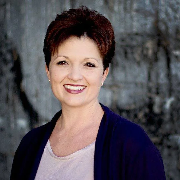 Journey into Consciousness with Intuitive Medium, Reiki Master & Spiritual Growth Coach Shelly Wilson