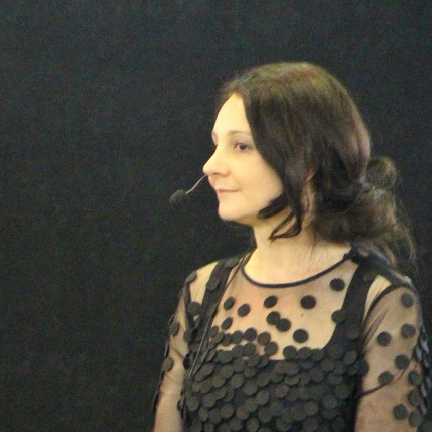 Tina V. Vavpotič