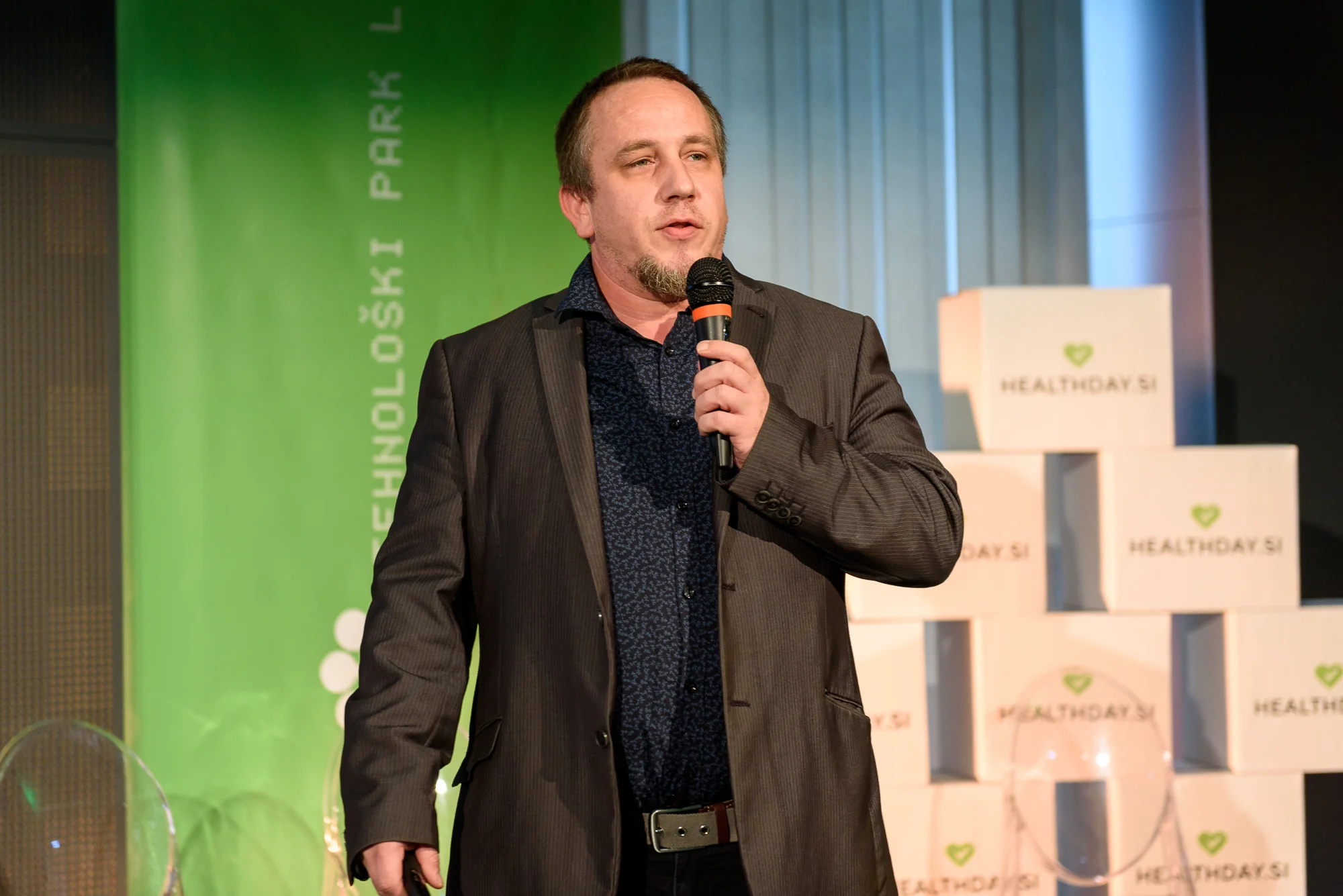 Akos Eder, Pannon Business Network video posnetek , prezentacija