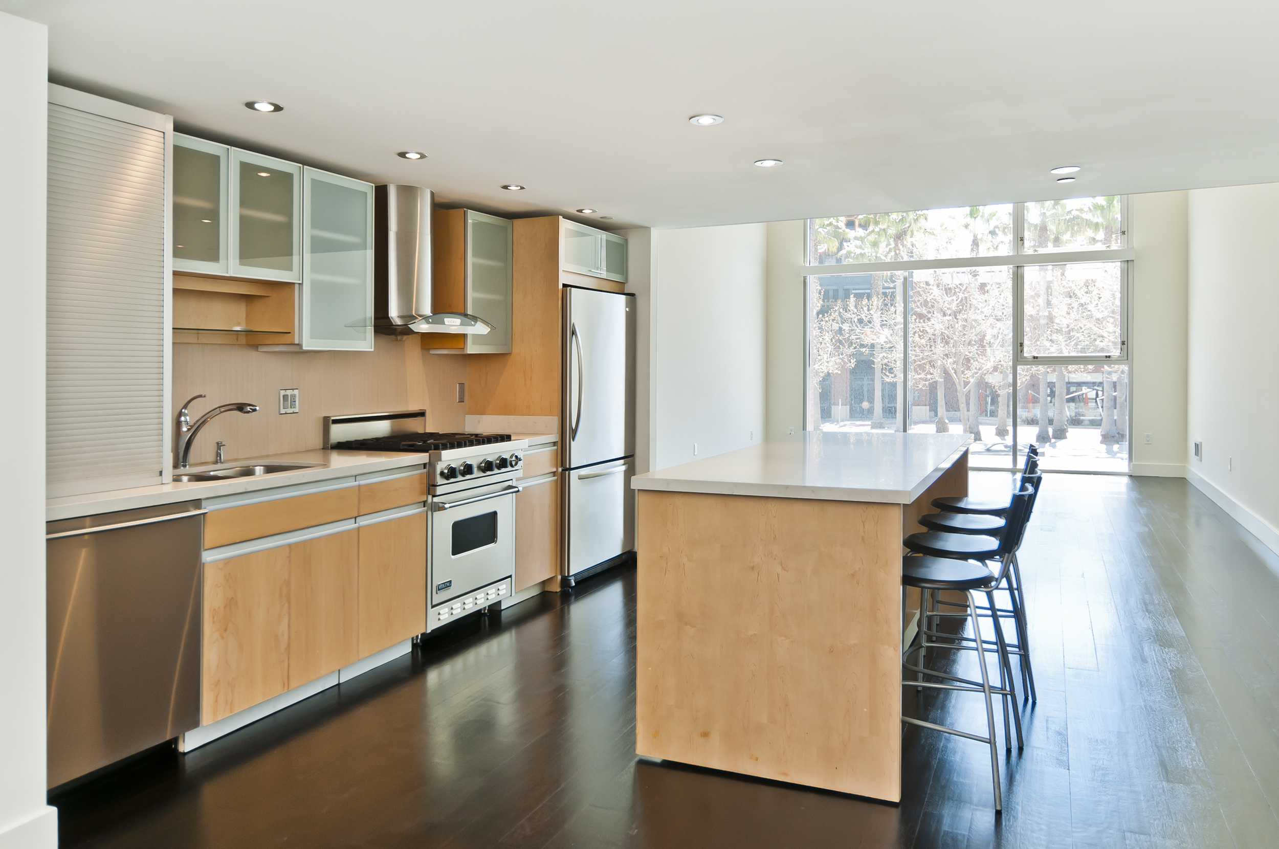 kitchen 2.jpg