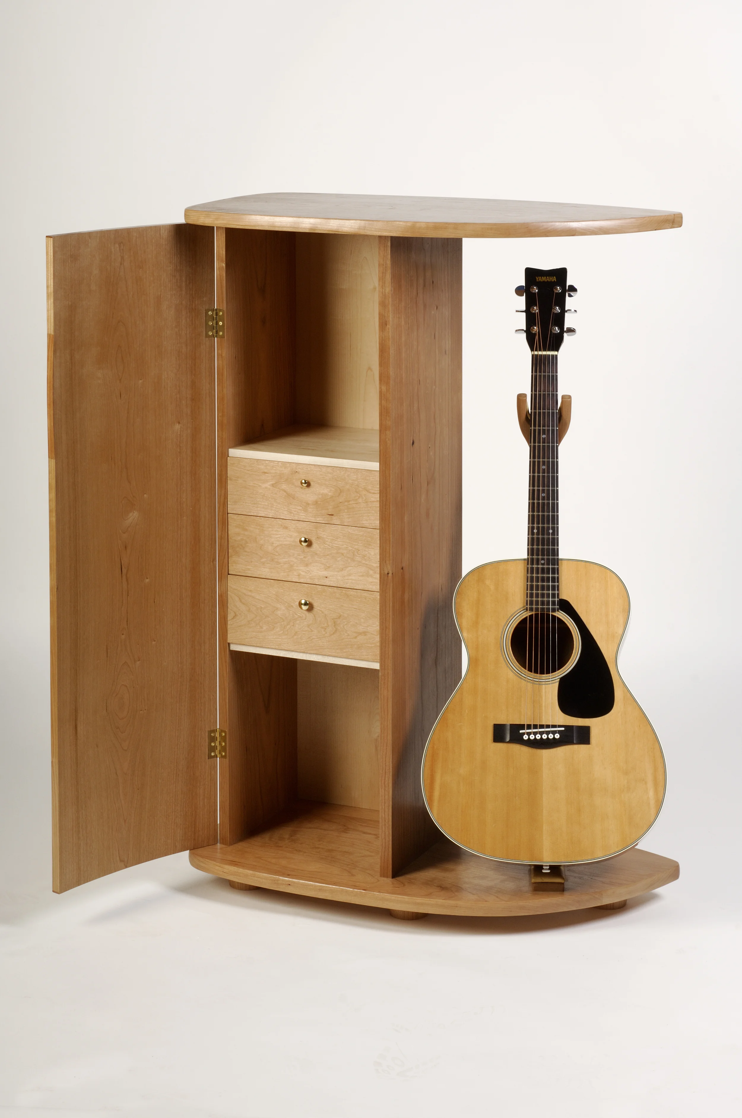 Guitar Cab open.jpg