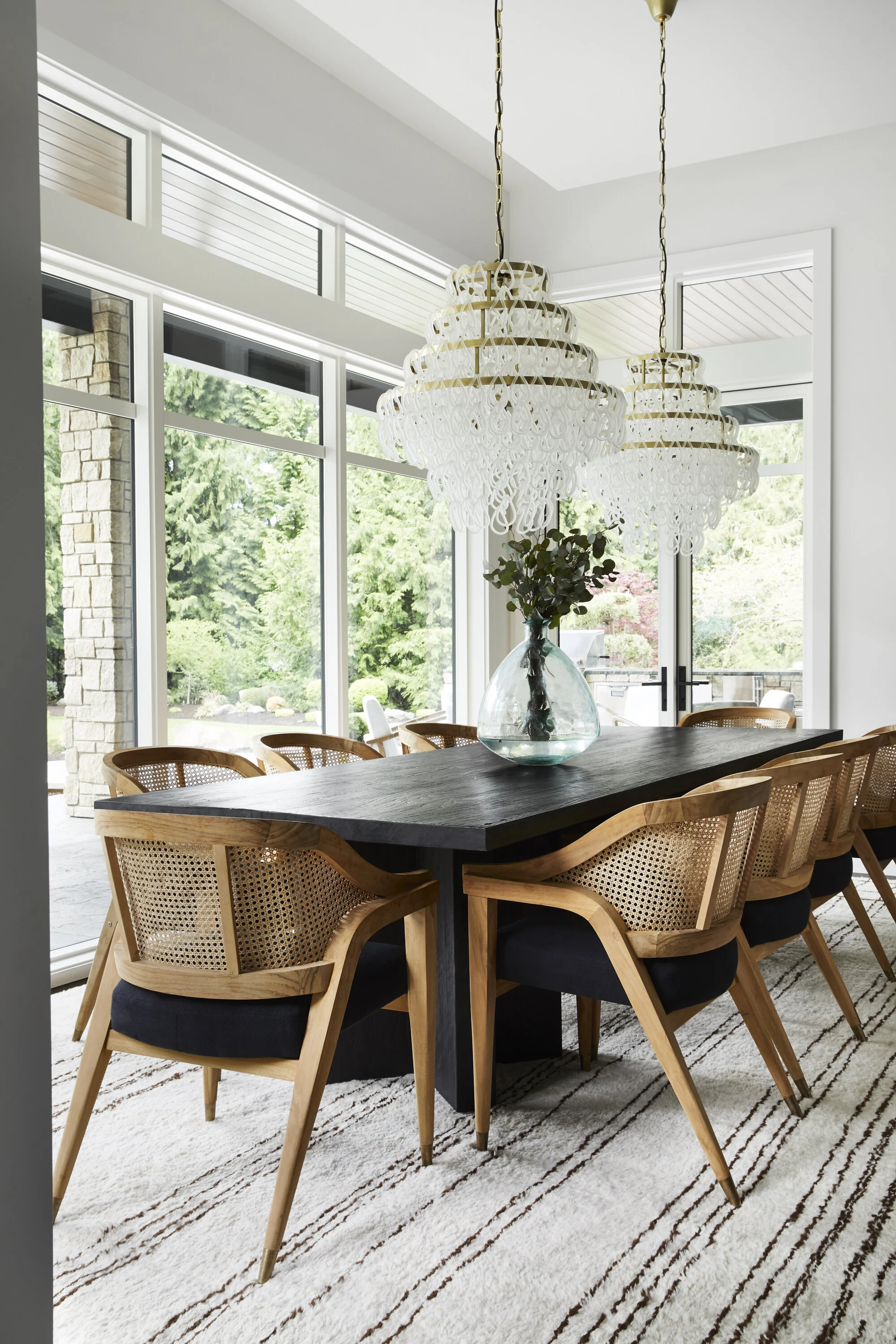 LUXEPNW_ALLISONLIND_DINING2.jpg