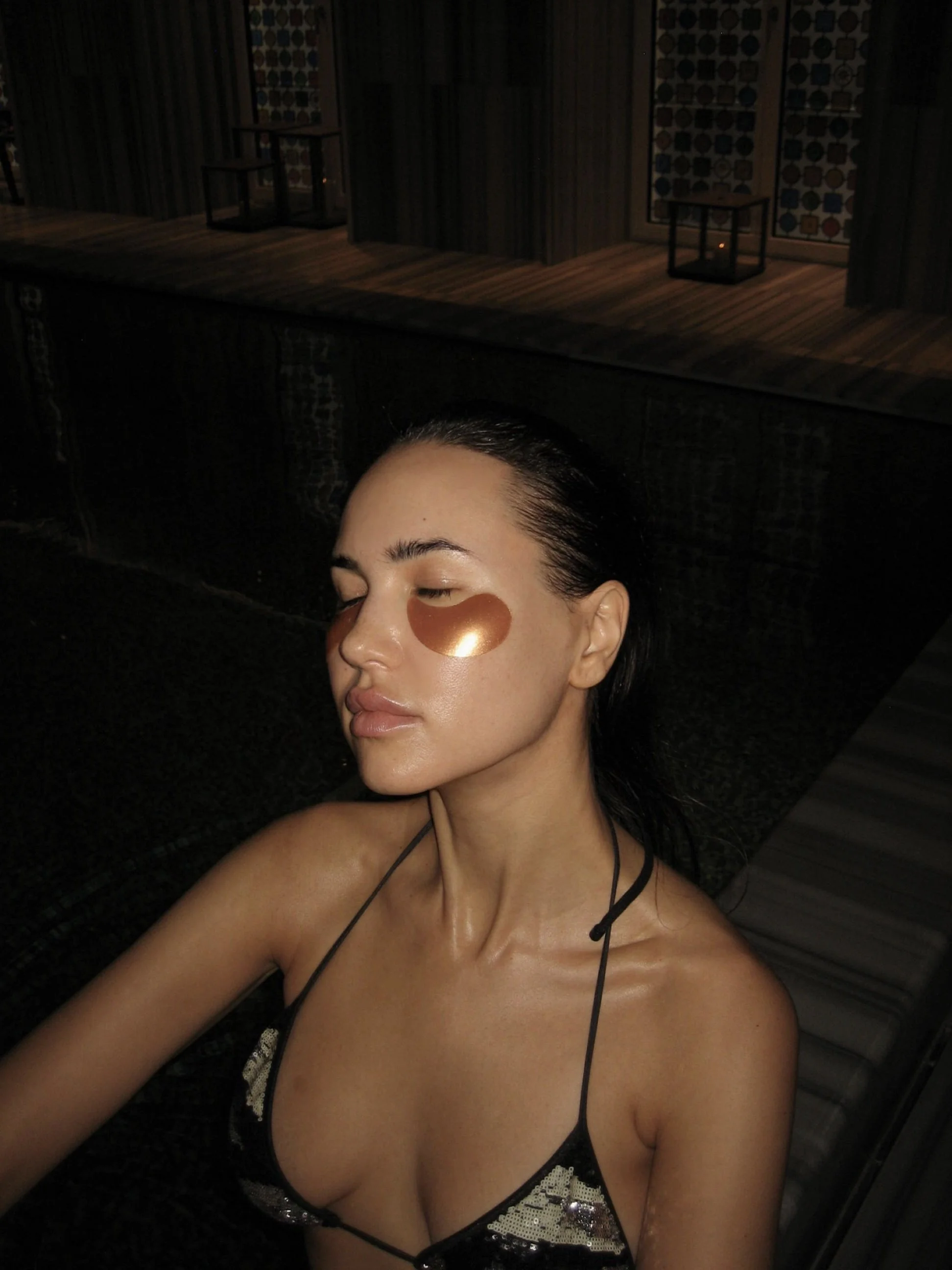 What’s in my Fashion Week travel beauty bag? ✈️👛🌎  