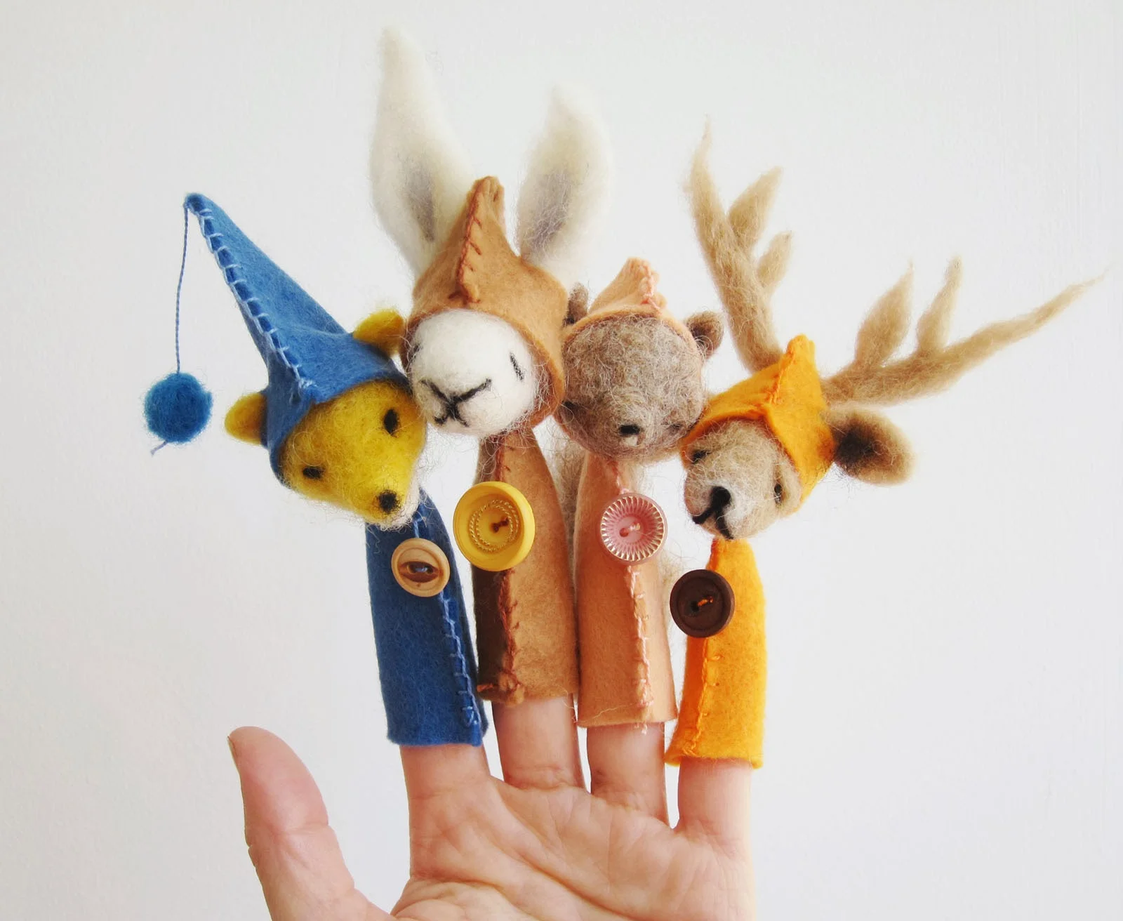 meet: ayelet of lazy animals