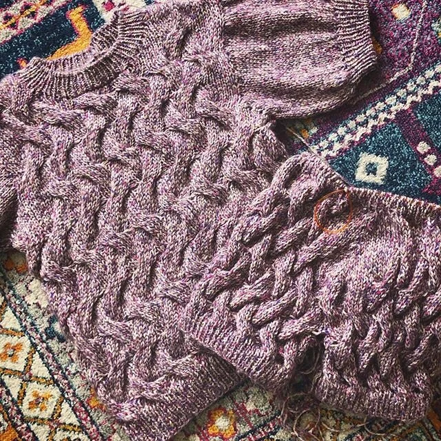 Let me just say, I&rsquo;m real excited about how this matching set is coming together 😍

#knit #knitter #knitting #knitwear #knittersofinstagram #knittersofravelry #knittersoftheworld #wfhoutfit #sweaterset #cables #shetlandwool #shorts