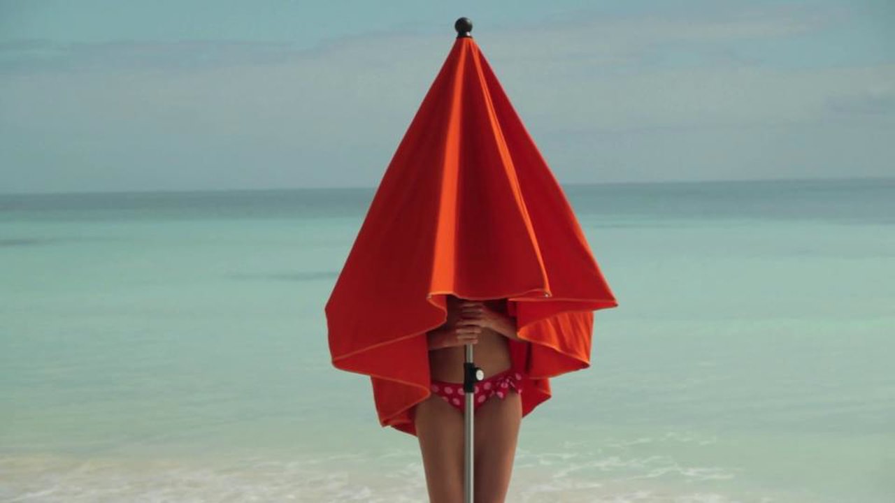 Garnier "Ambre Solaire" Viral Spot