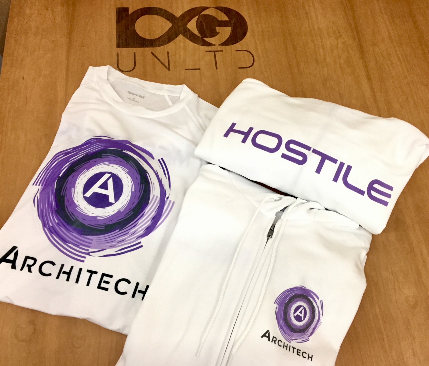 logounltd_laser_etching_embroidery_screen_printing_corporate_apparel_uniform_custom_tshirts_uniforms_dye_sublimation_kirkland_bellevue_seattle_redmond_branded_merchandise_promotional_products_logo_untd (46).jpg