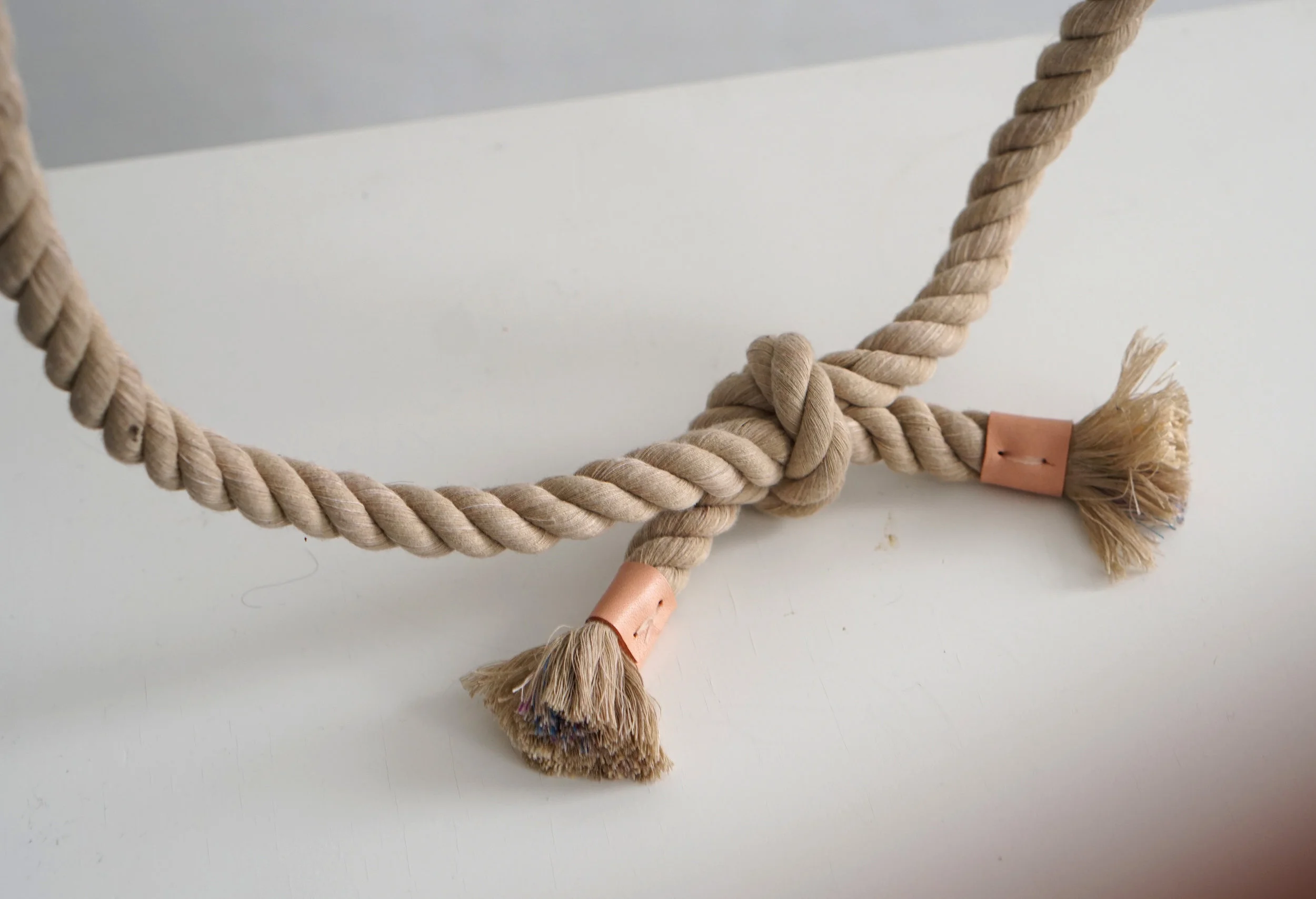 MINILIMINAL-KNOT.jpg