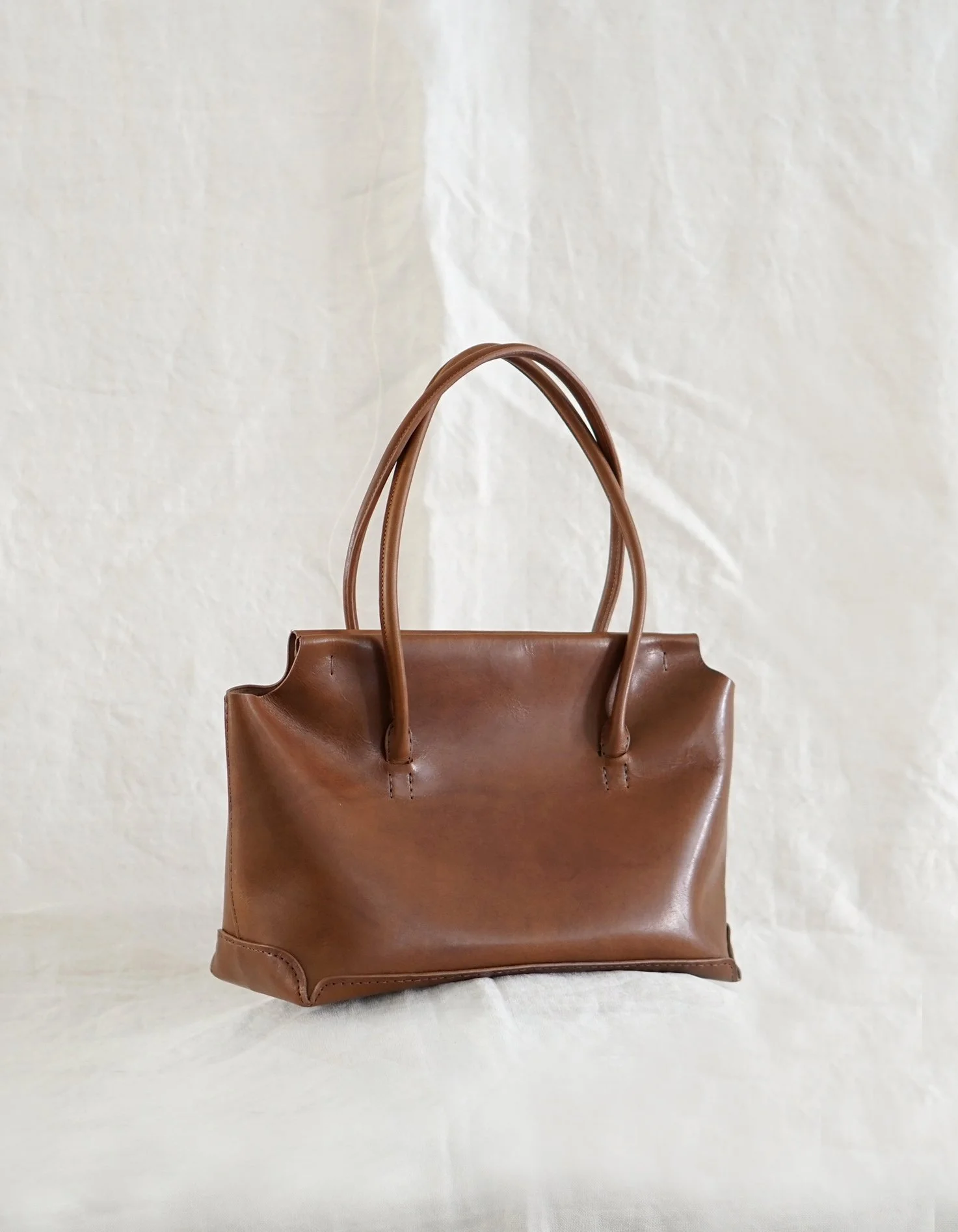Mission Tote  Caramel