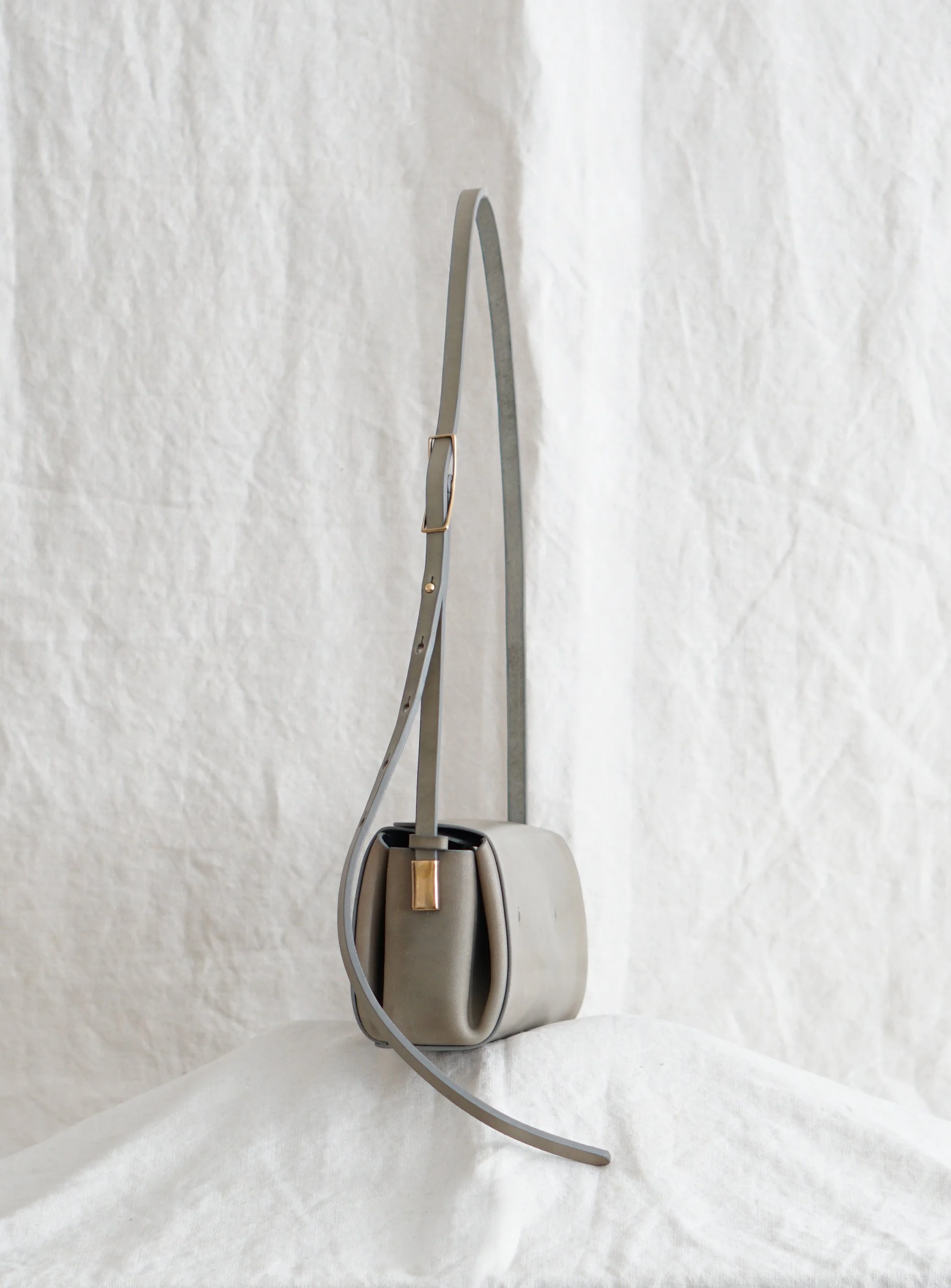 STELLA-GREY-SIDE.jpg