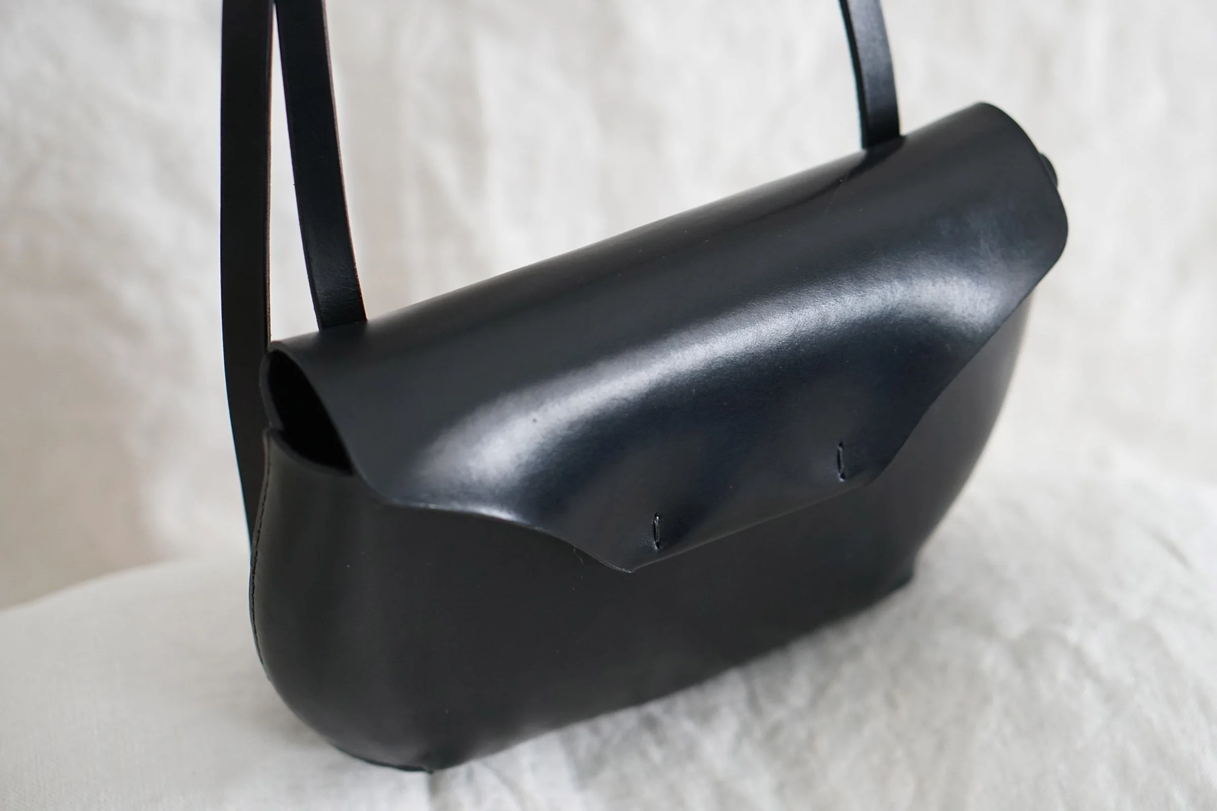 SAORSA-BLK-TOP.jpg (Copy)