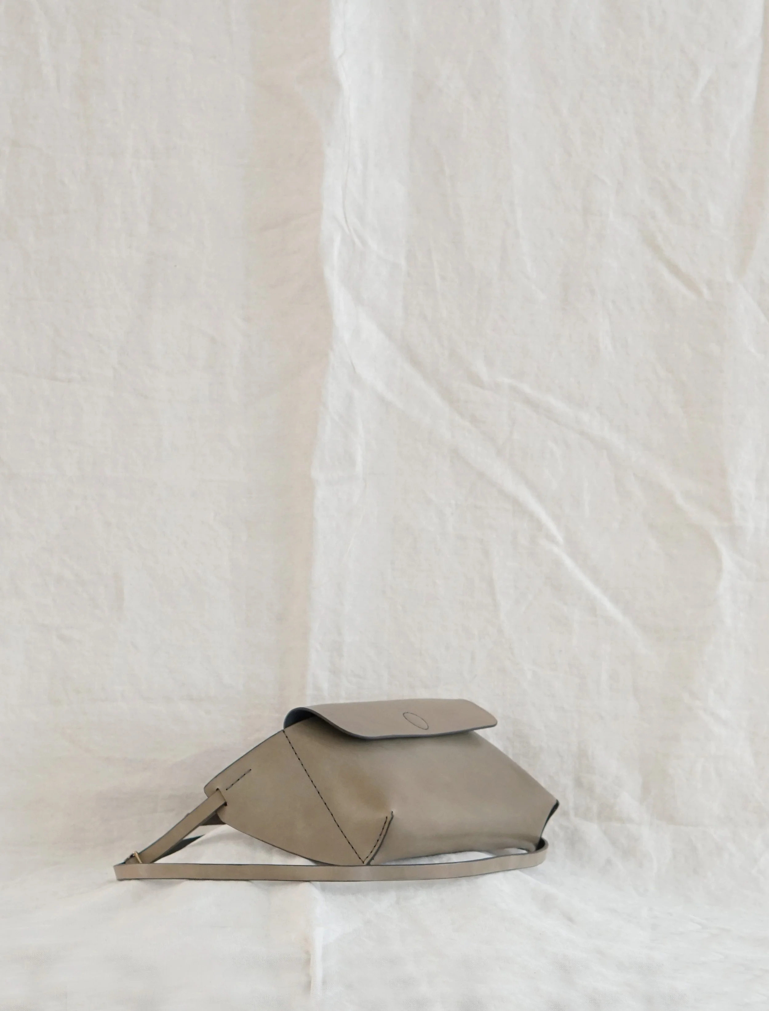 Paper plane sac Anew gray