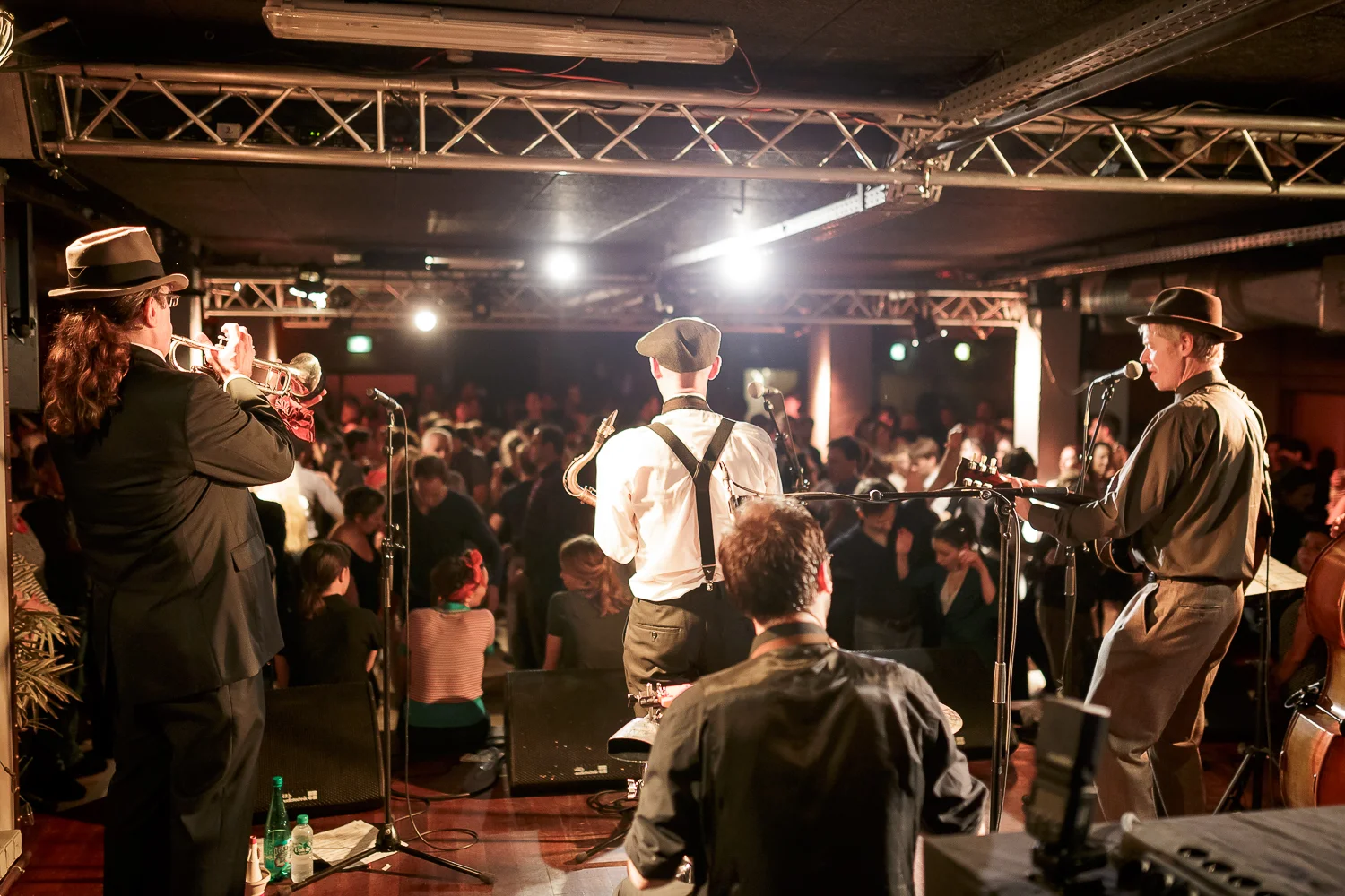 Grand Bal Swing à la Bellevilloise - https://www.facebook.com/photosForDancersOnly / http://www.ebobrie.com/brotherswing-parties/