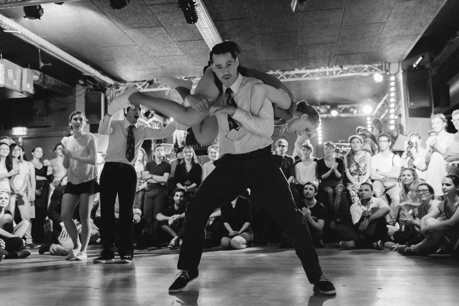 Grand Bal Swing à la Bellevilloise - https://www.facebook.com/photosForDancersOnly / http://www.ebobrie.com/brotherswing-parties/