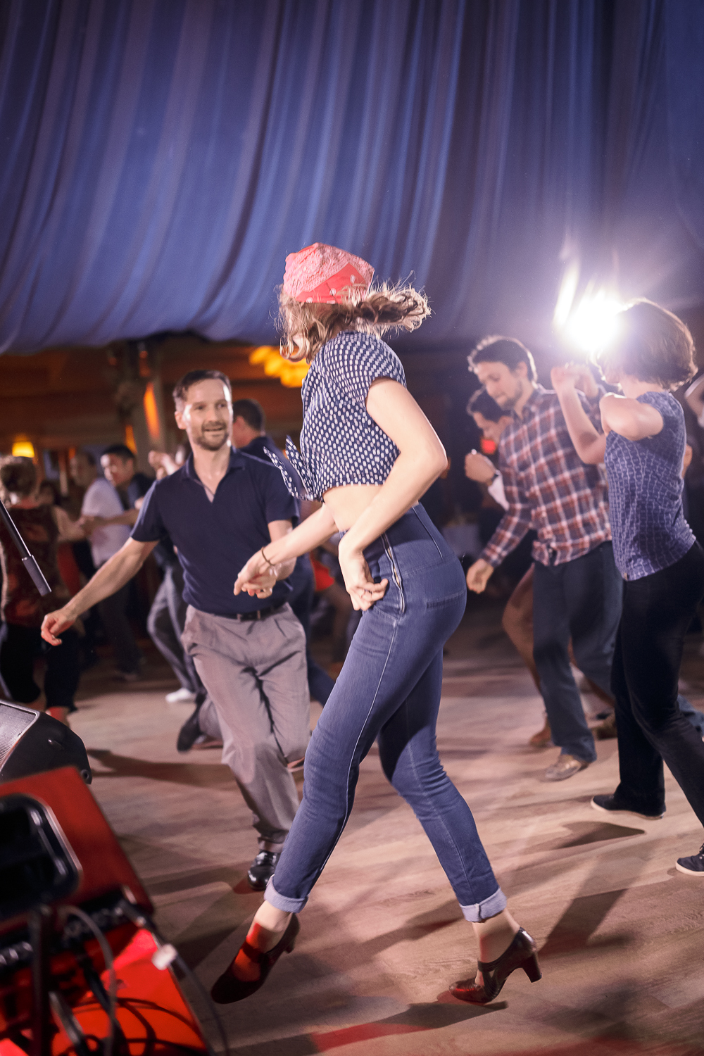  Bal Swing au Chalet du Lac avec Swing Deluxe                           ___________                                                                                       http://www.ebobrie.com/shake-that-swing-parties                           https: