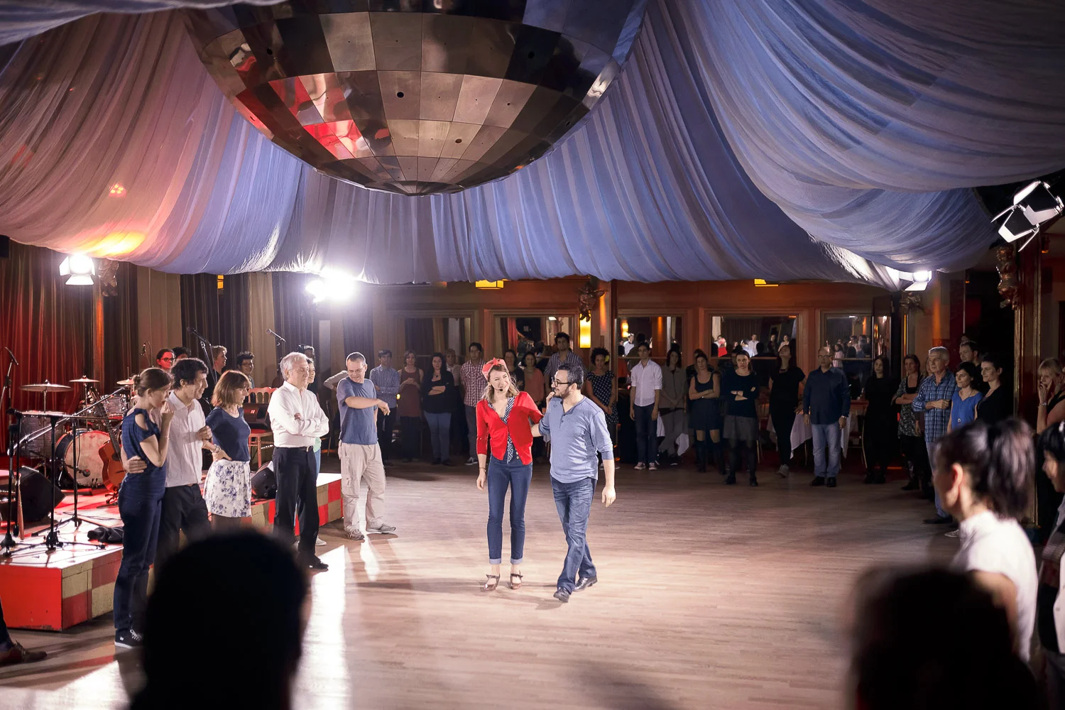 Bal Swing au Chalet du Lac avec Swing Deluxe ___________ http://www.ebobrie.com/shake-that-swing-parties https://www.facebook.com/photosForDancersOnly