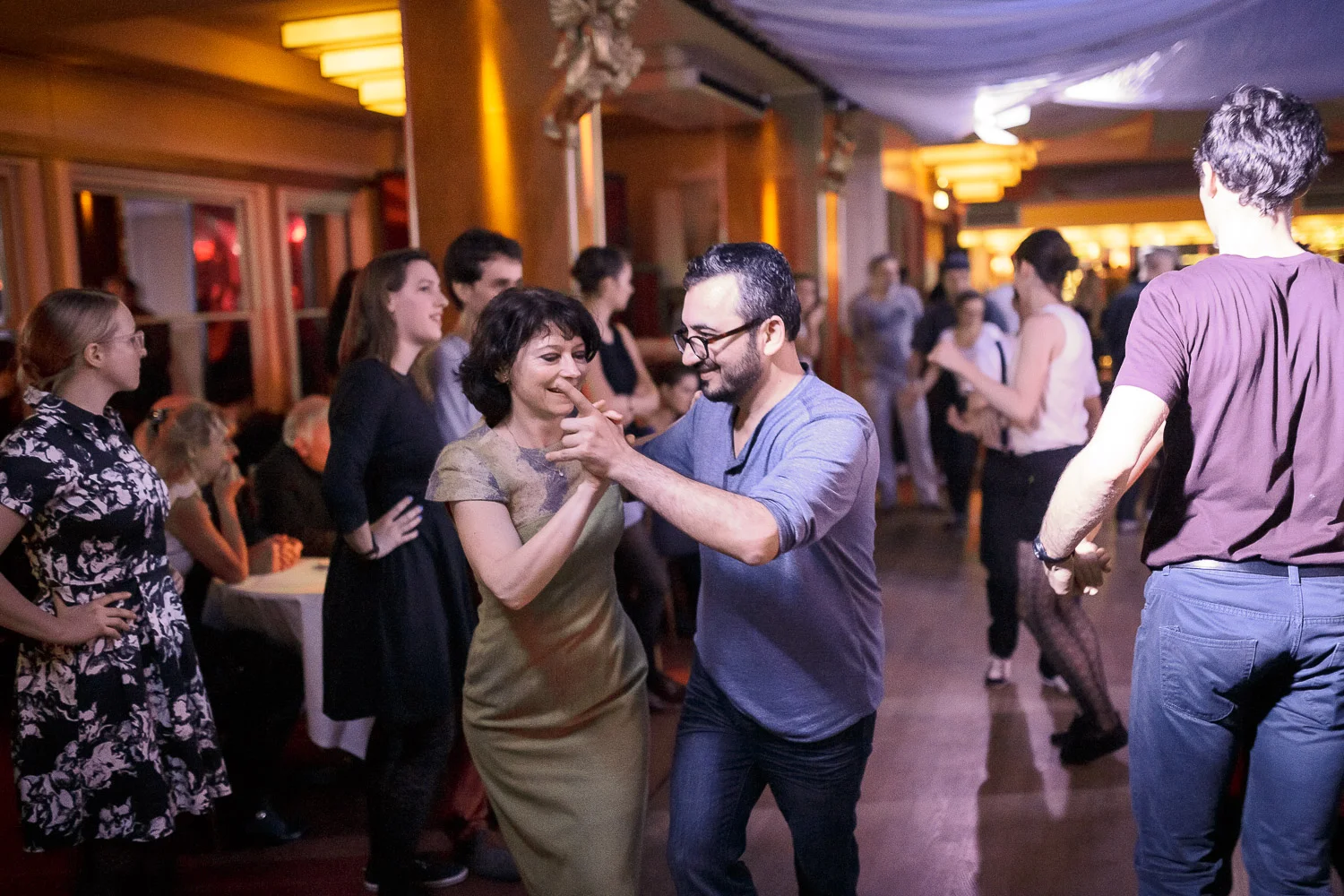 Bal Swing au Chalet du Lac avec Swing Deluxe ___________ http://www.ebobrie.com/shake-that-swing-parties https://www.facebook.com/photosForDancersOnly